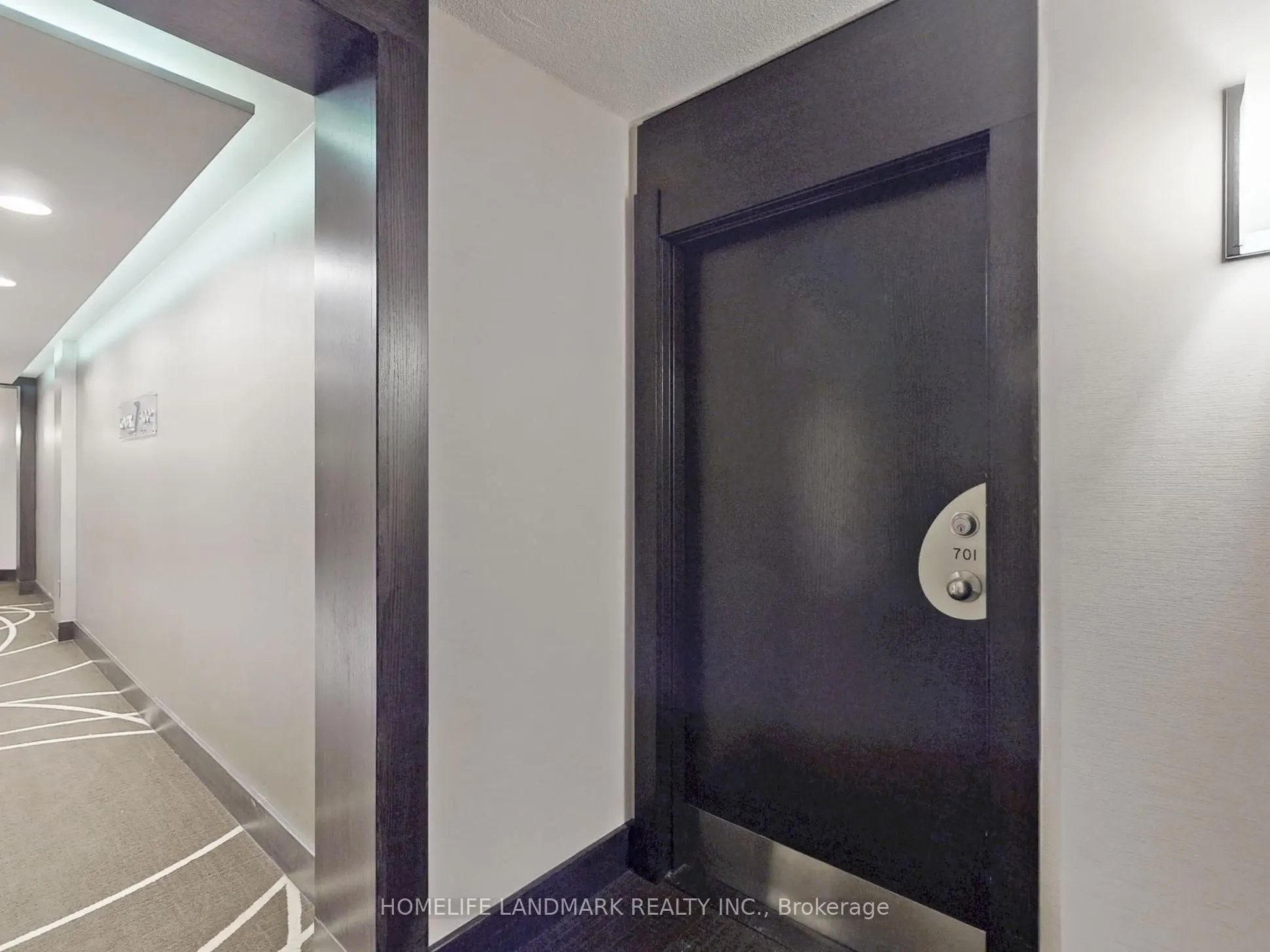 1001 Bay Street, #701