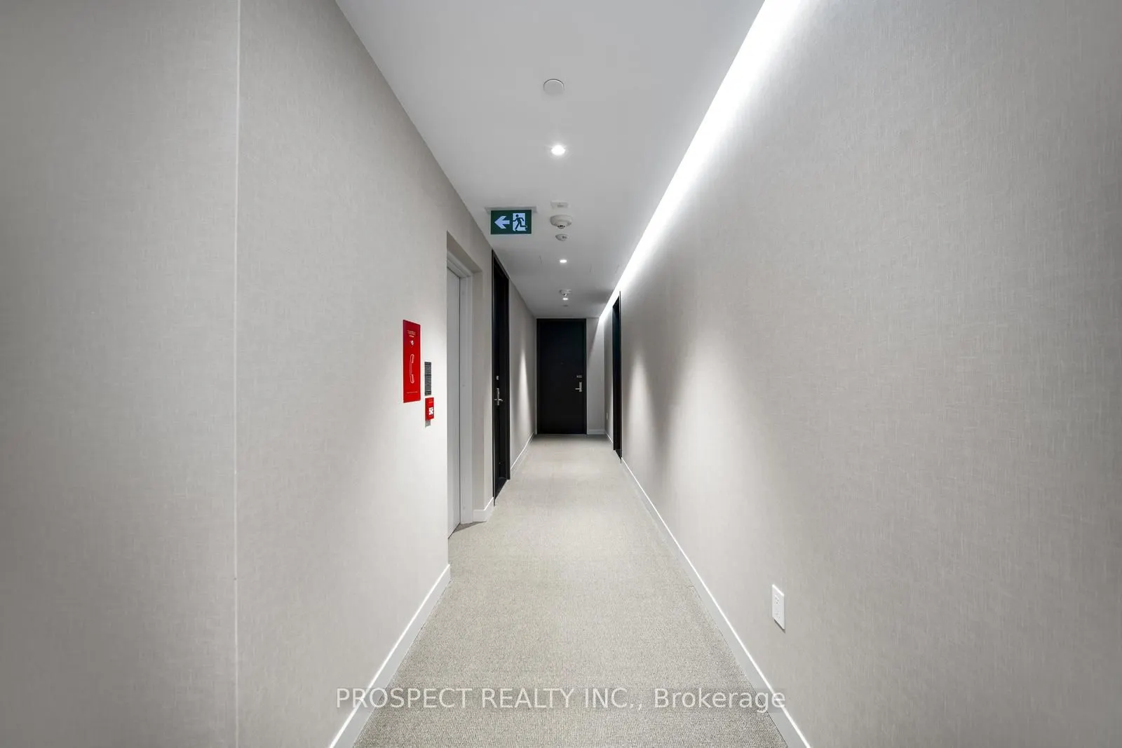 346 Davenport Road E, #403