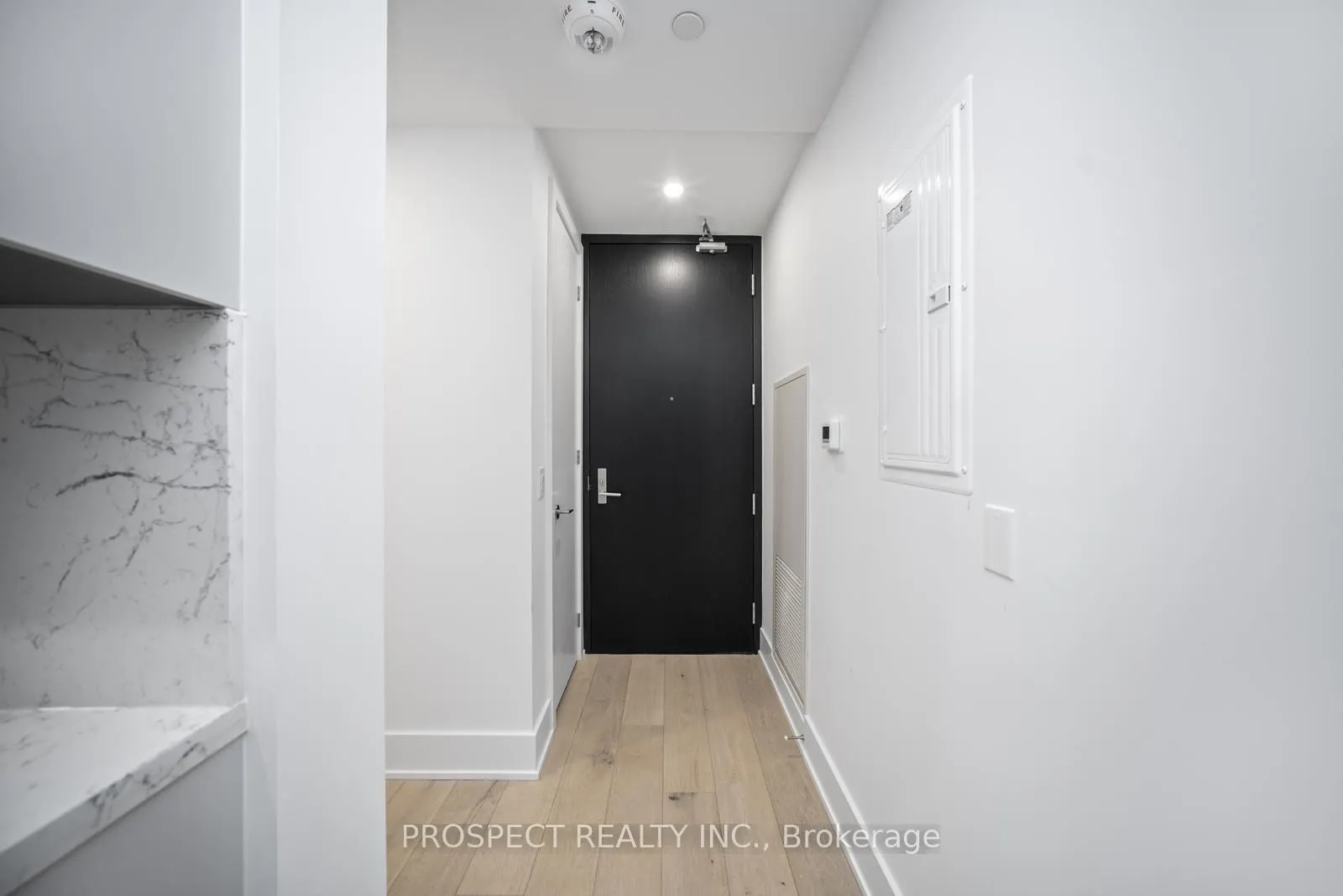 346 Davenport Road E, #403