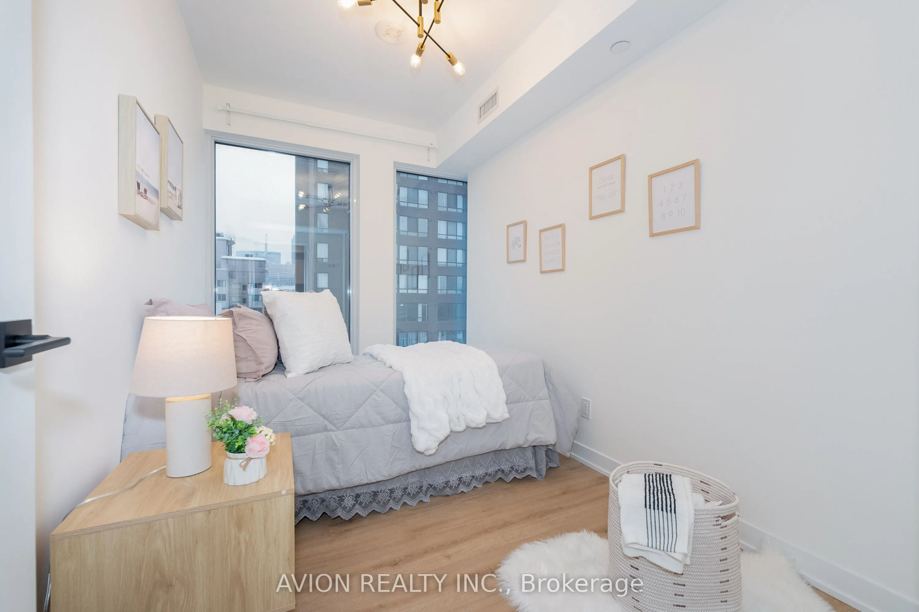319 Jarvis Street, #606