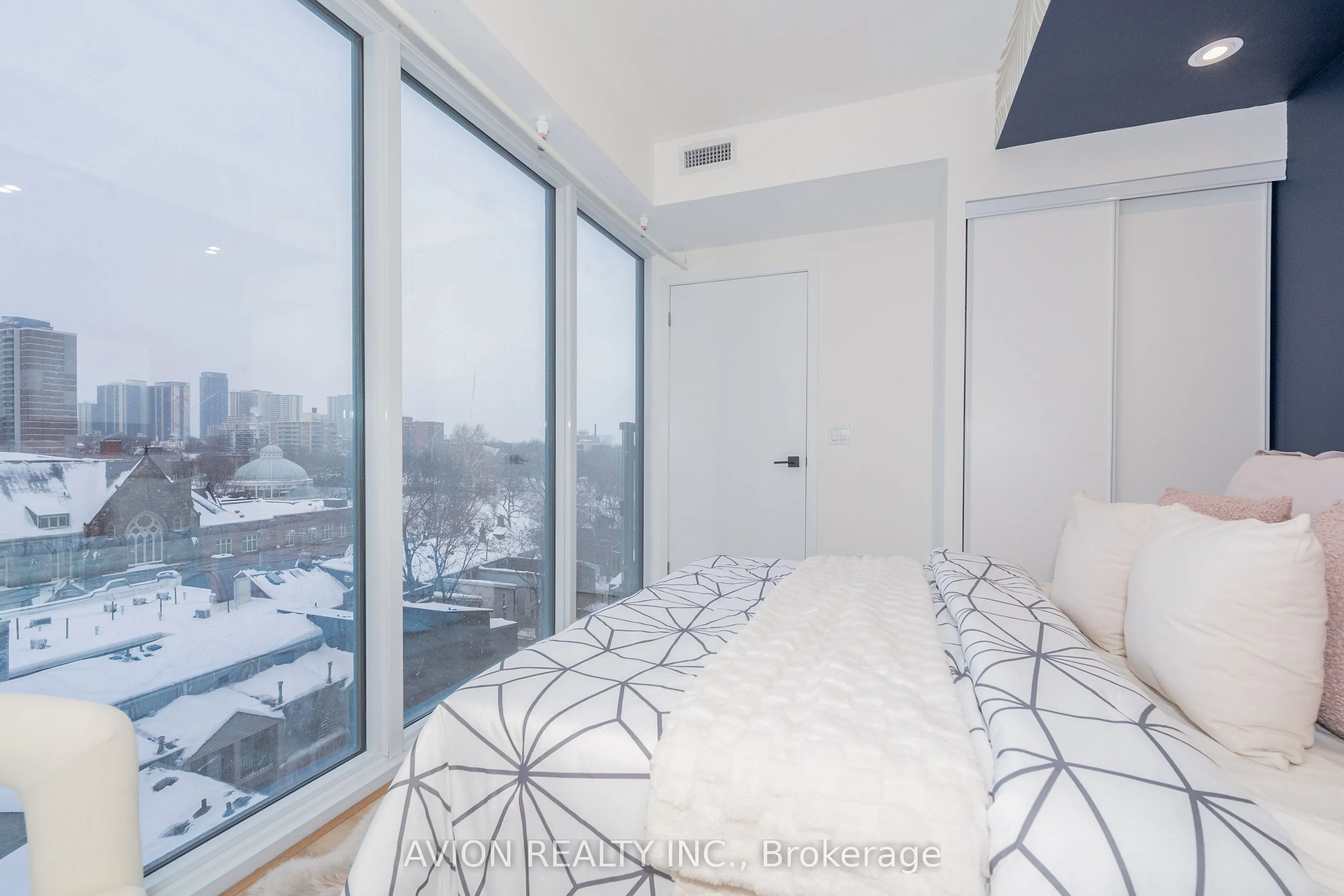319 Jarvis Street, #606