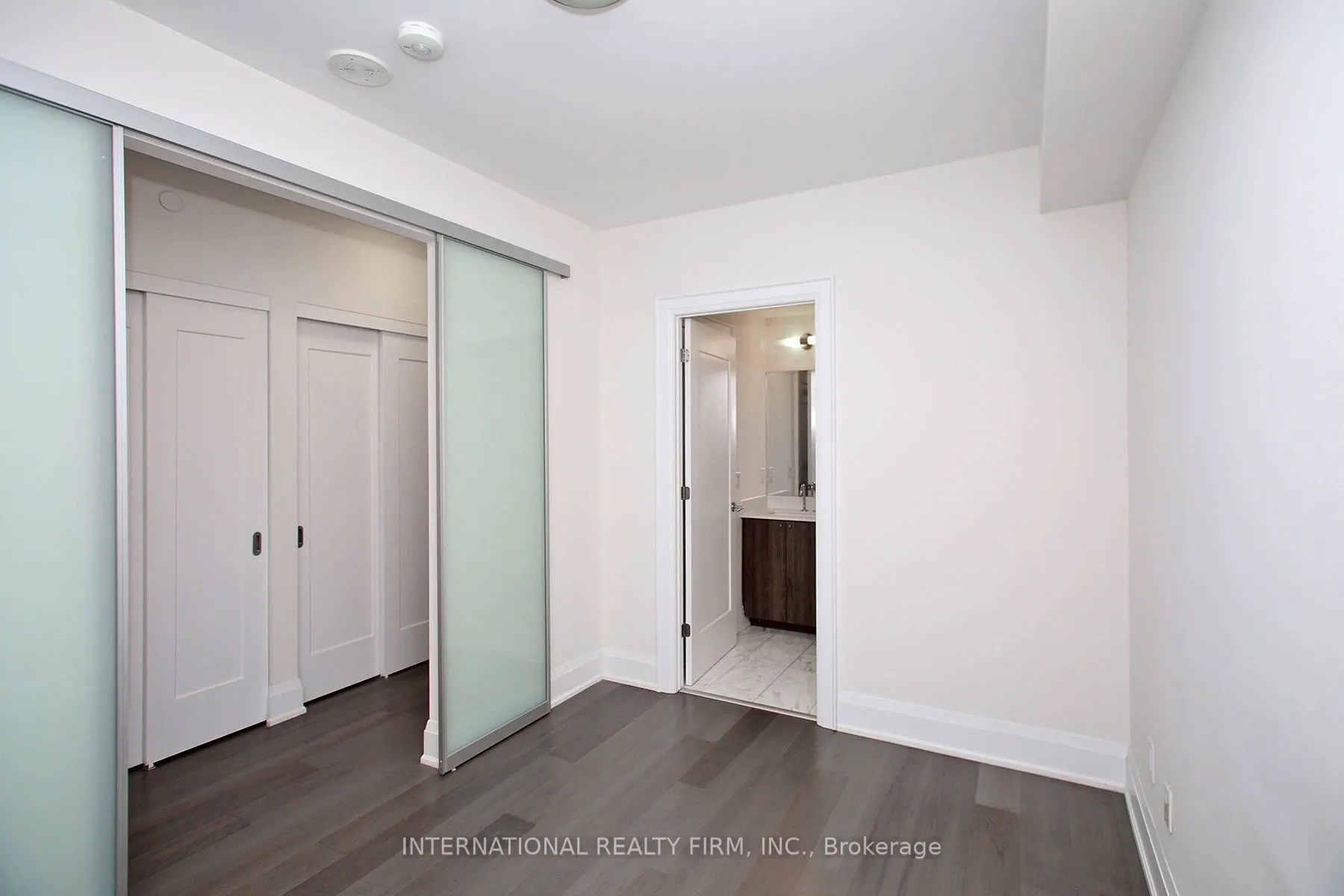 88 Cumberland Street, #808