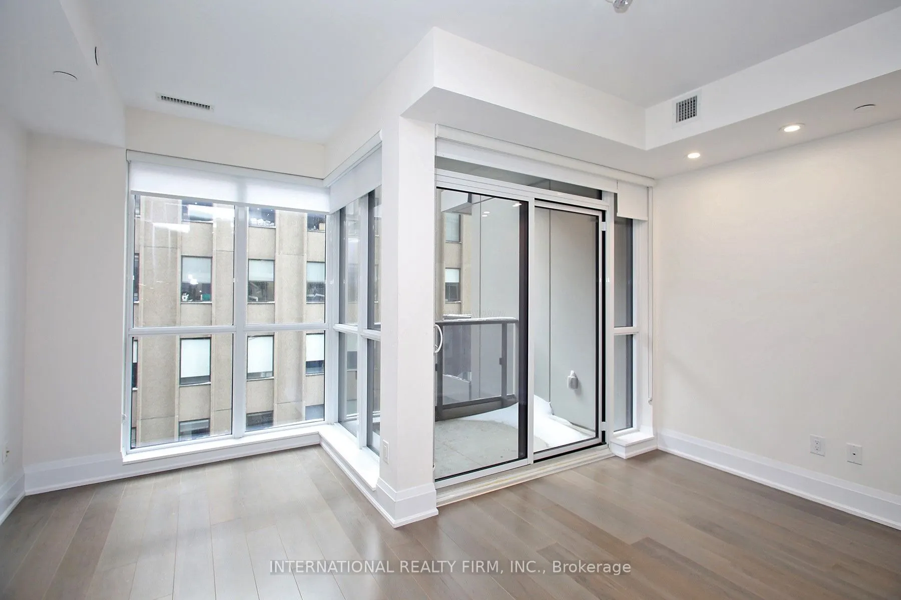 88 Cumberland Street, #808