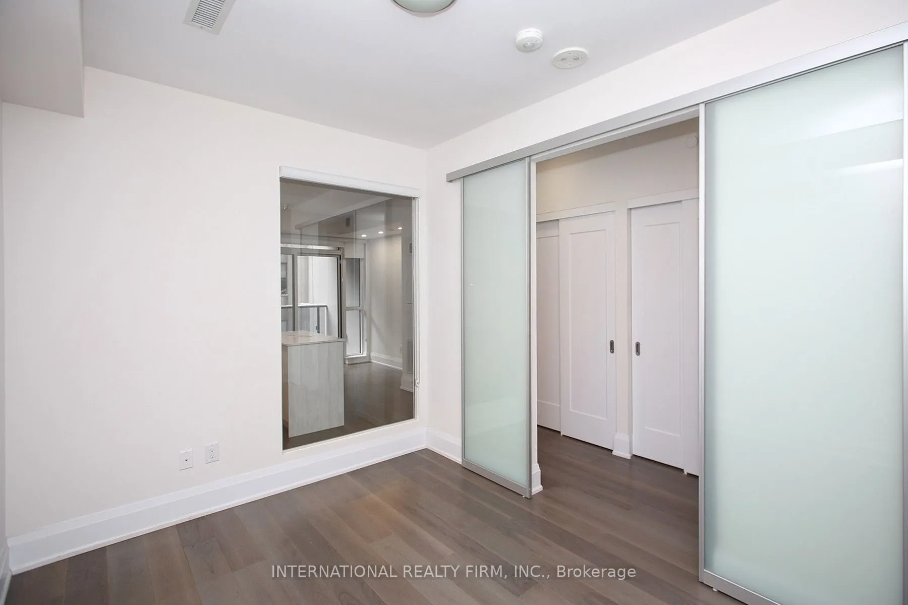88 Cumberland Street, #808