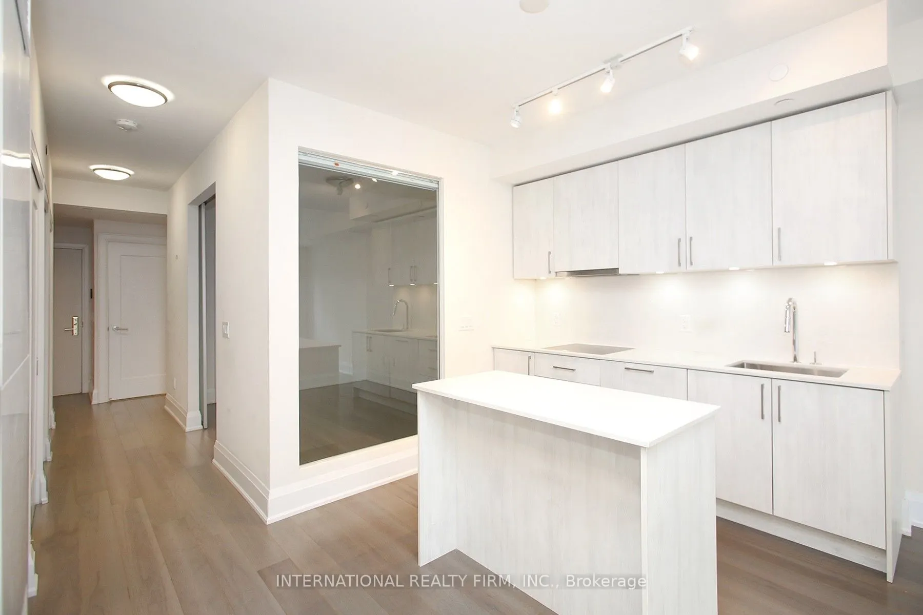 88 Cumberland Street, #808