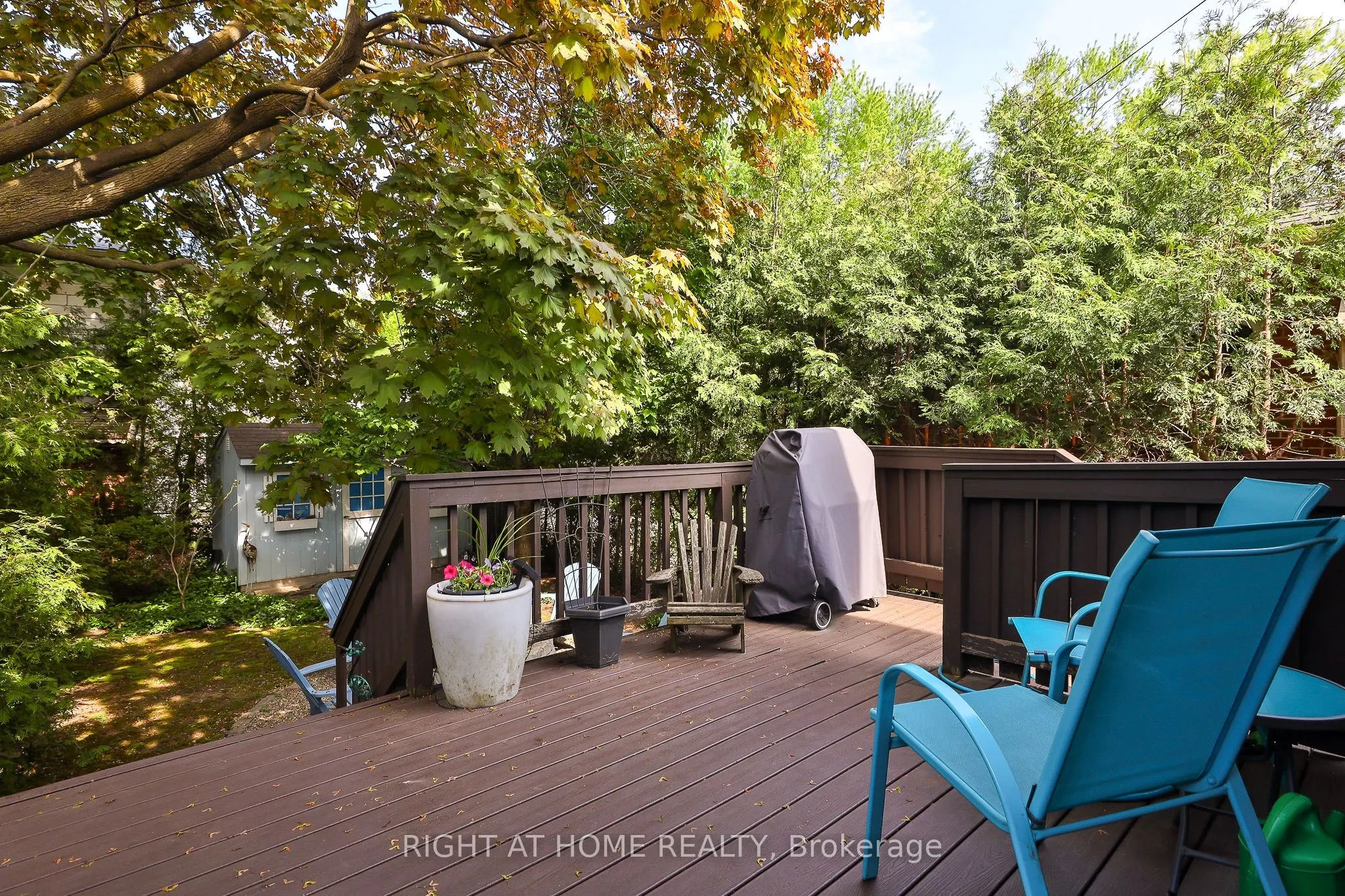 2103 Avenue Road