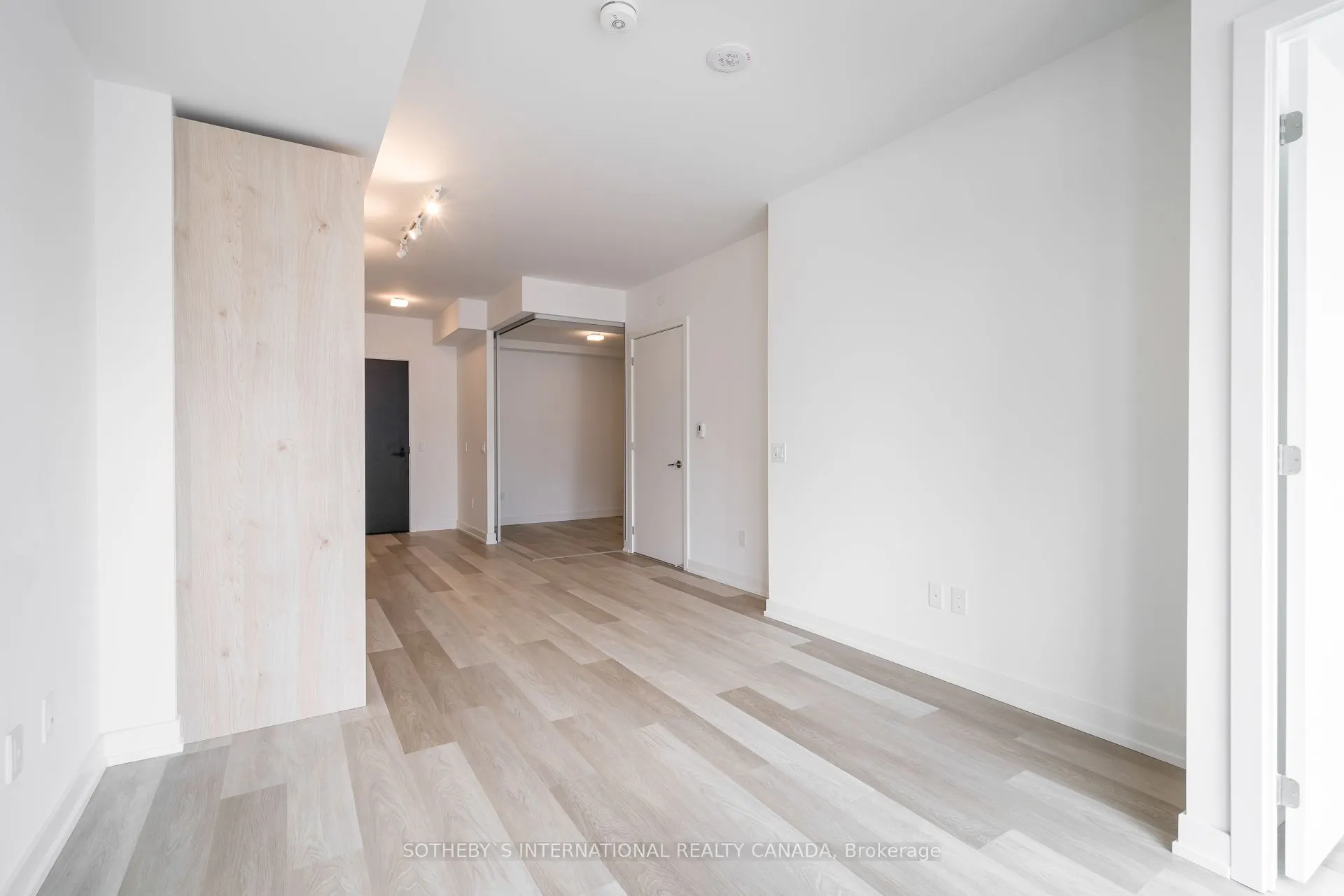 28 Eastern Avenue, #420
