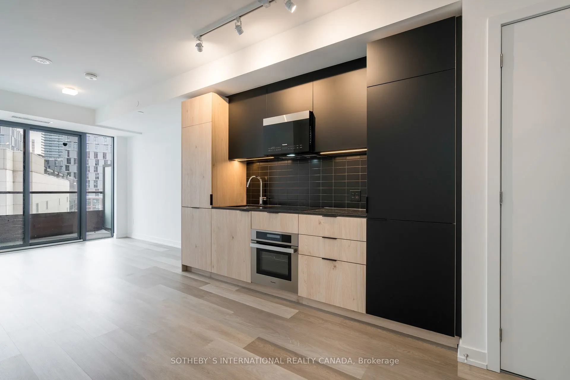 28 Eastern Avenue, #420
