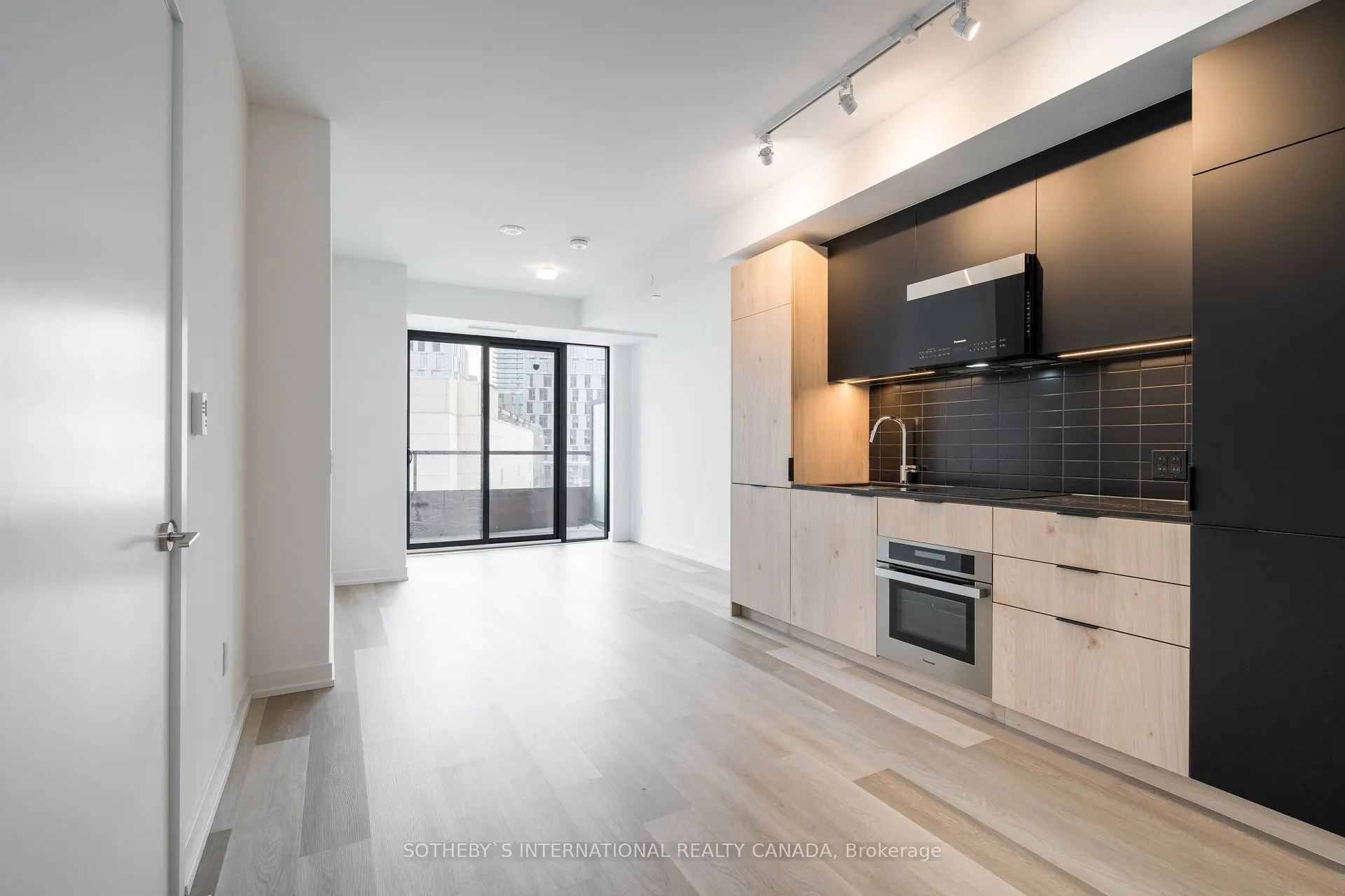 28 Eastern Avenue, #420