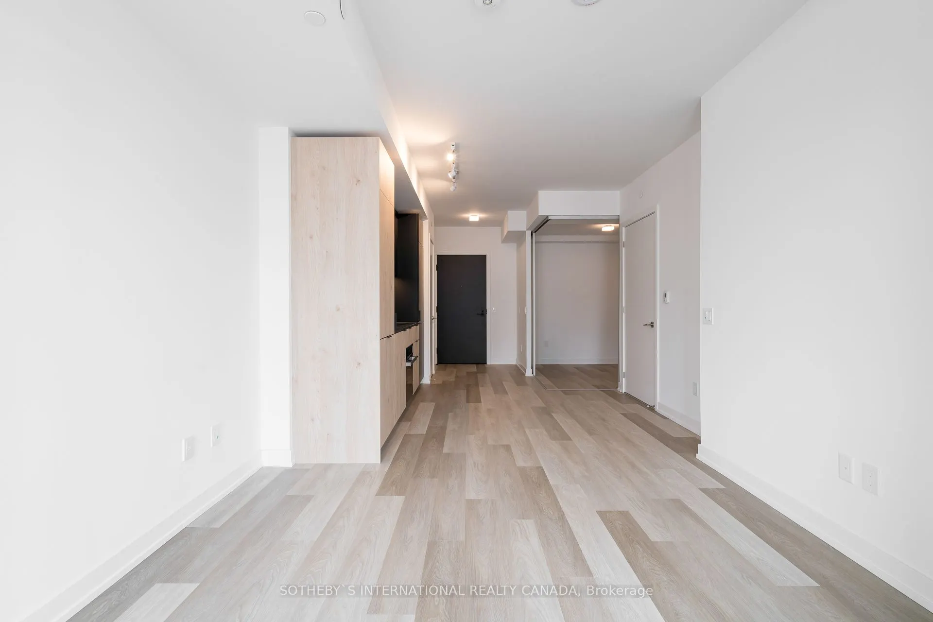28 Eastern Avenue, #420