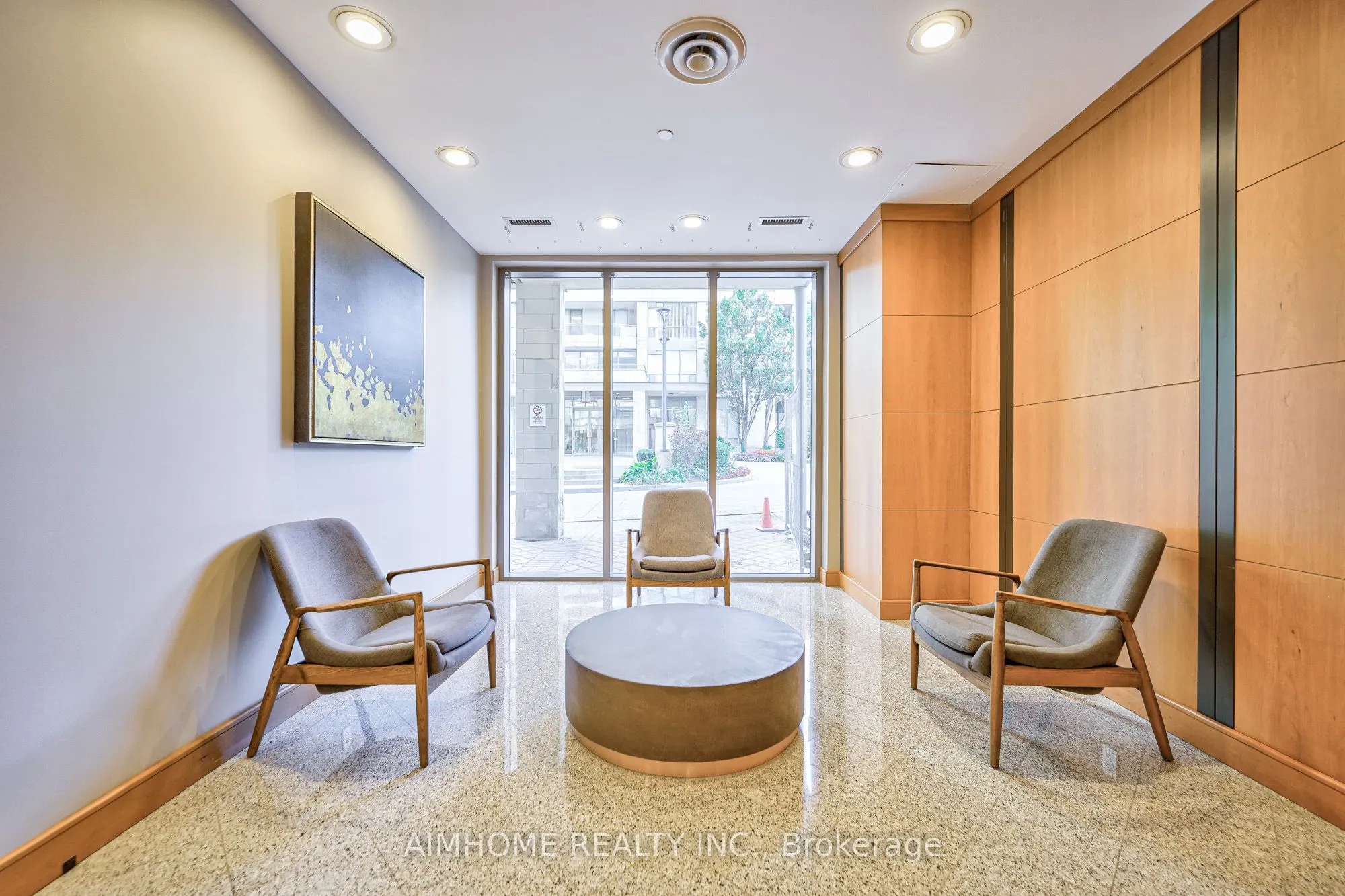256 Doris Avenue, #710