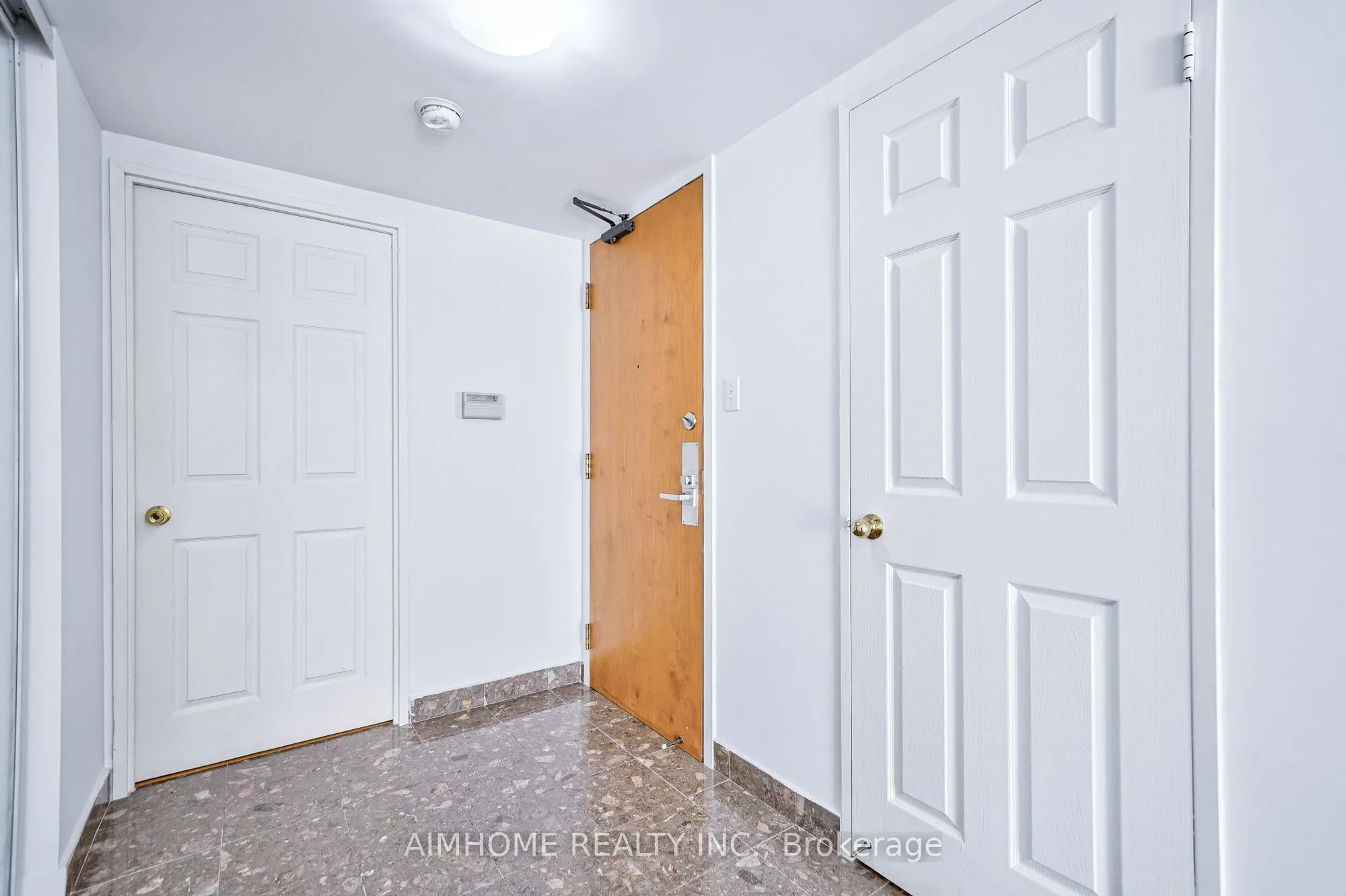 256 Doris Avenue, #710