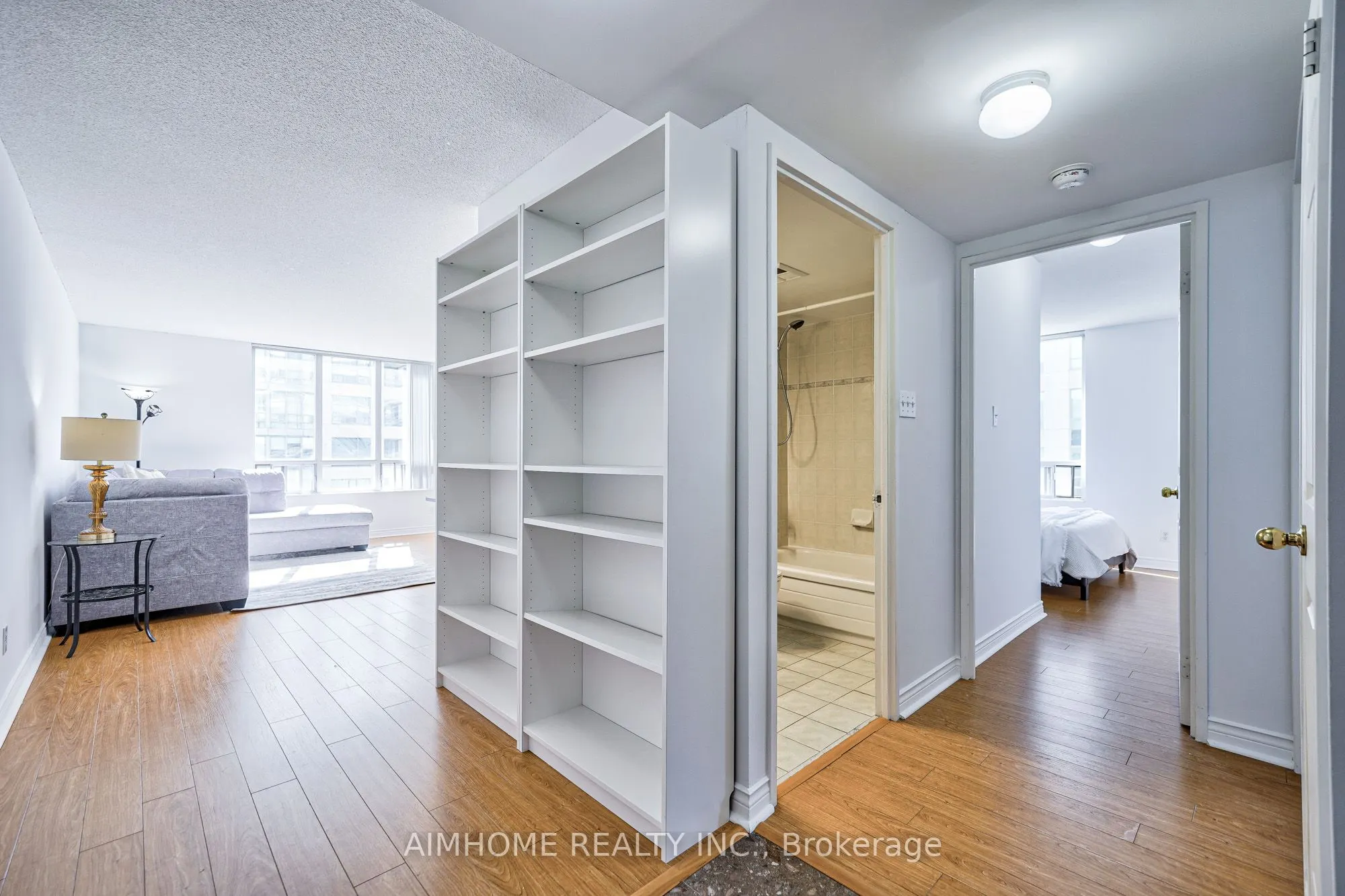 256 Doris Avenue, #710