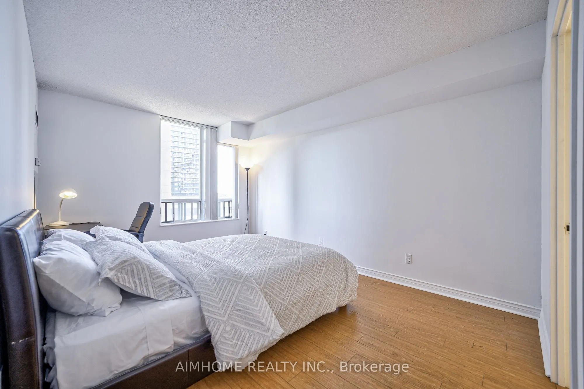 256 Doris Avenue, #710