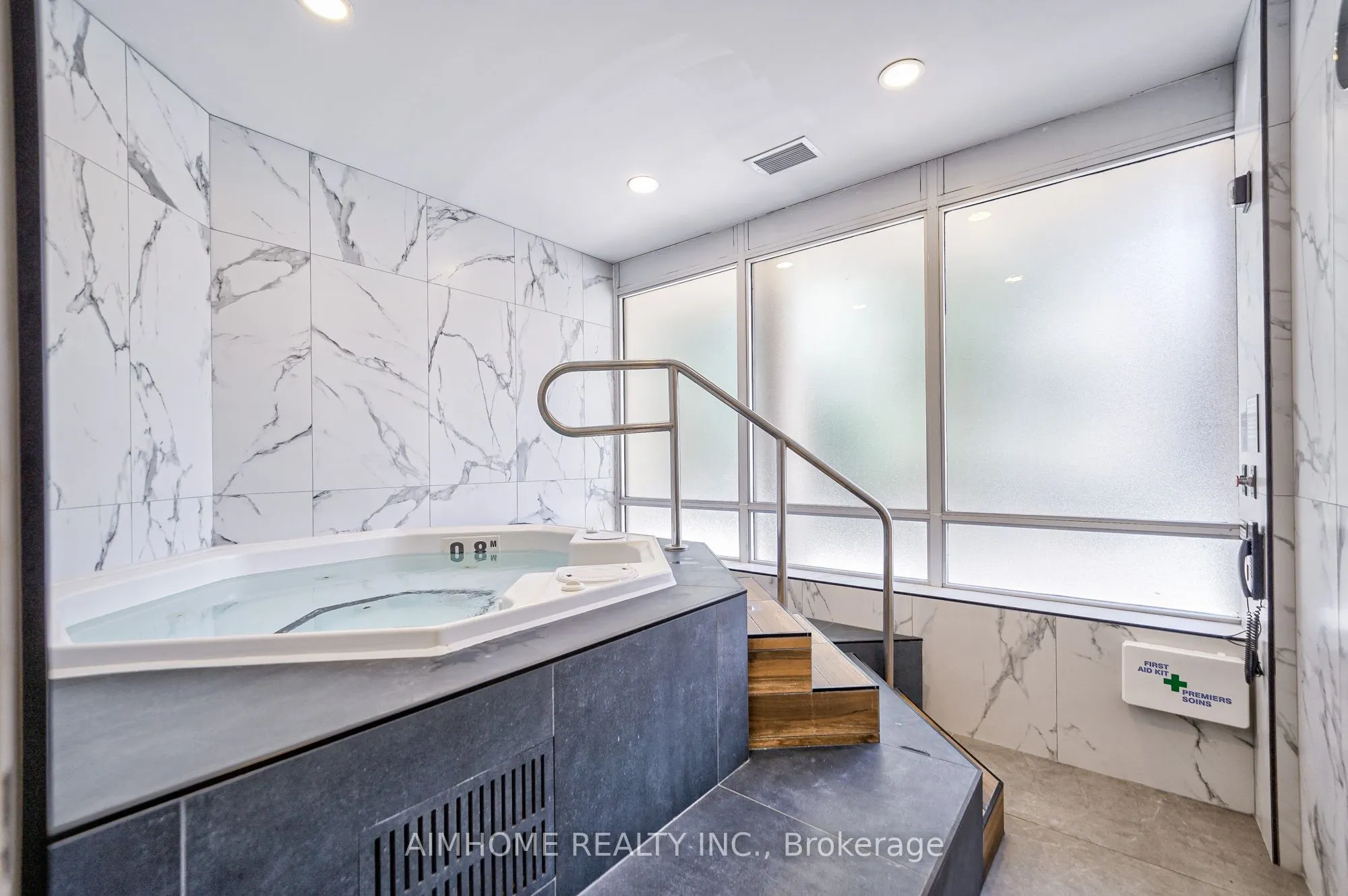 256 Doris Avenue, #710