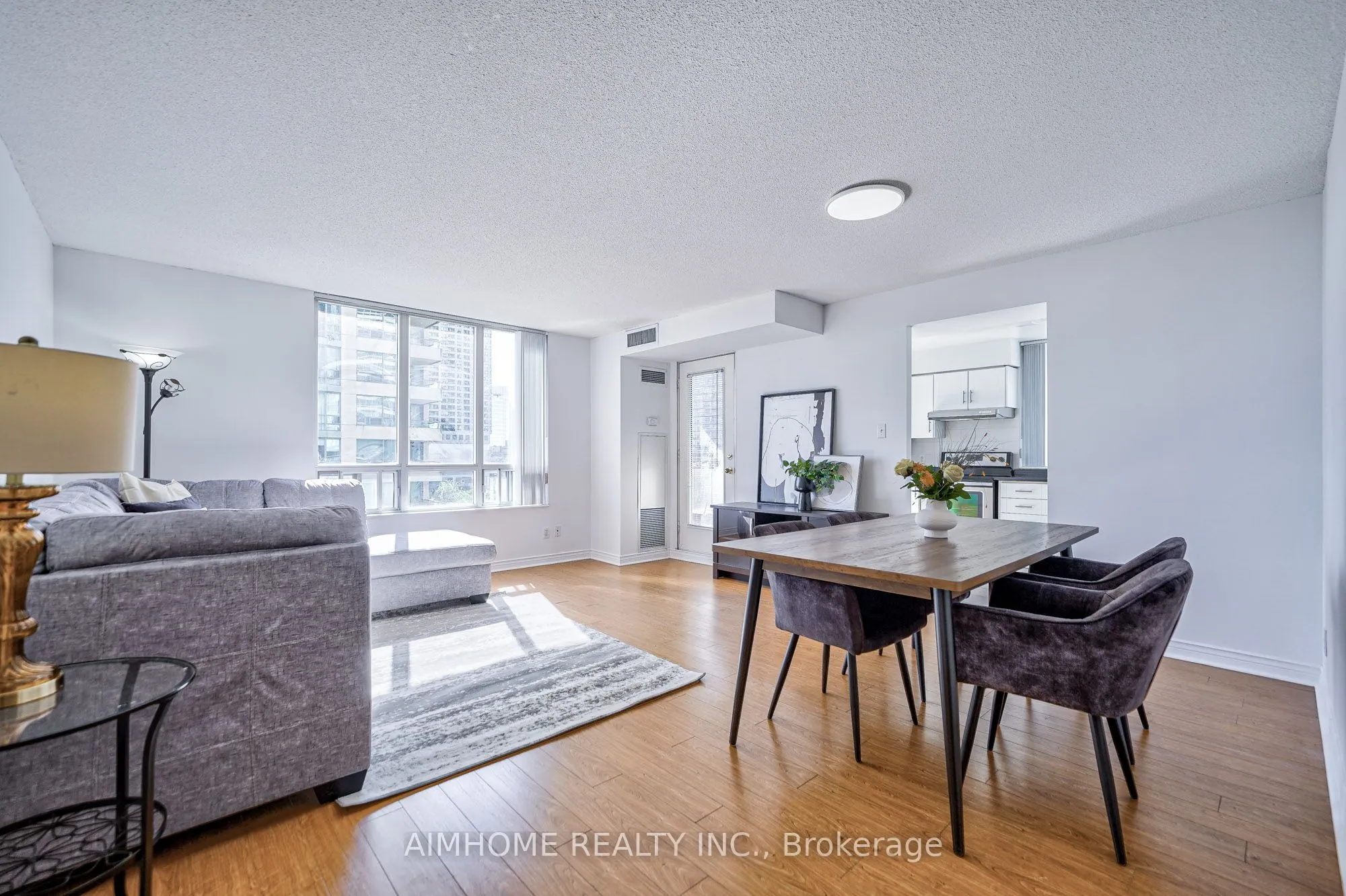 256 Doris Avenue, #710