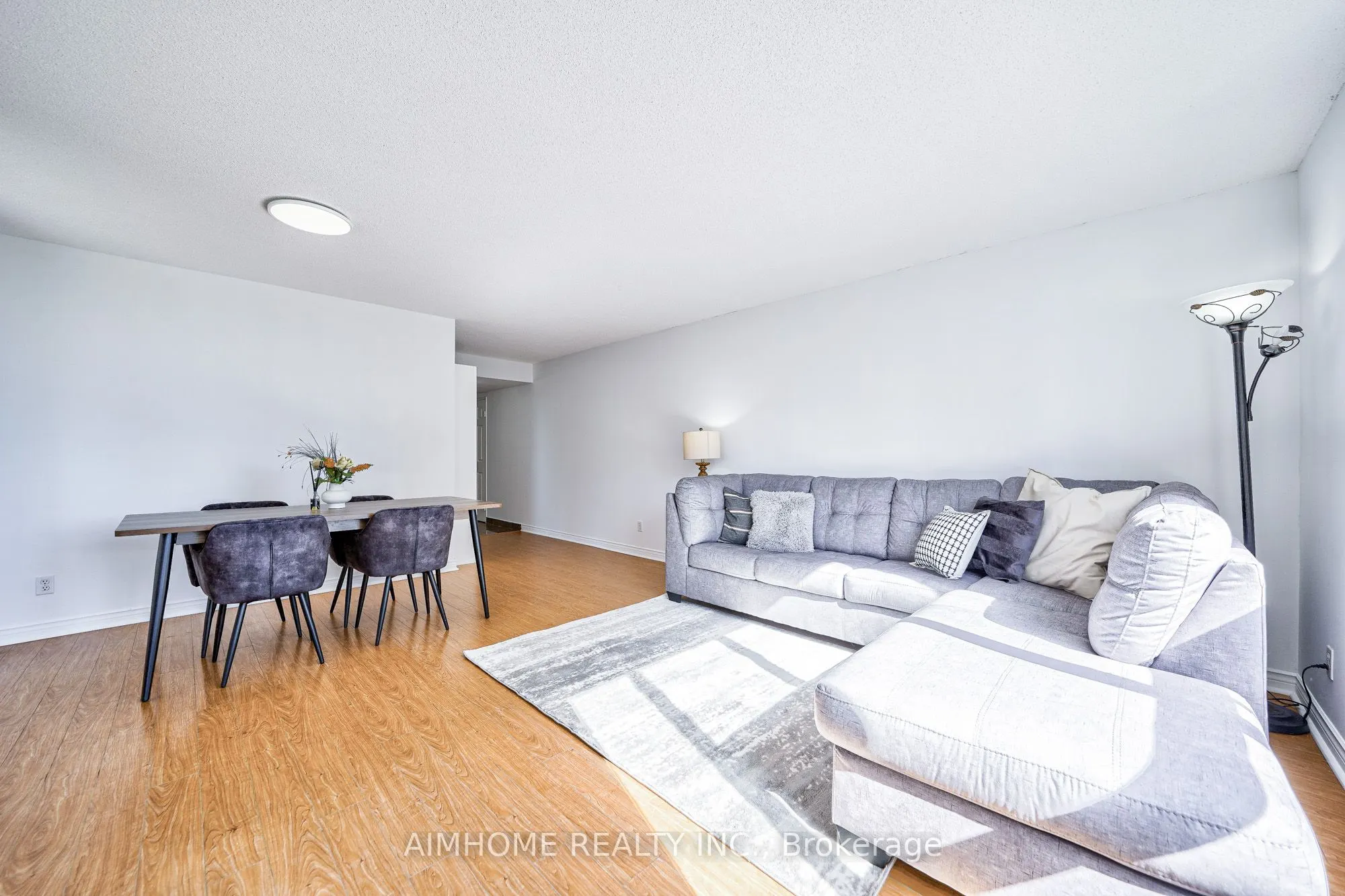 256 Doris Avenue, #710