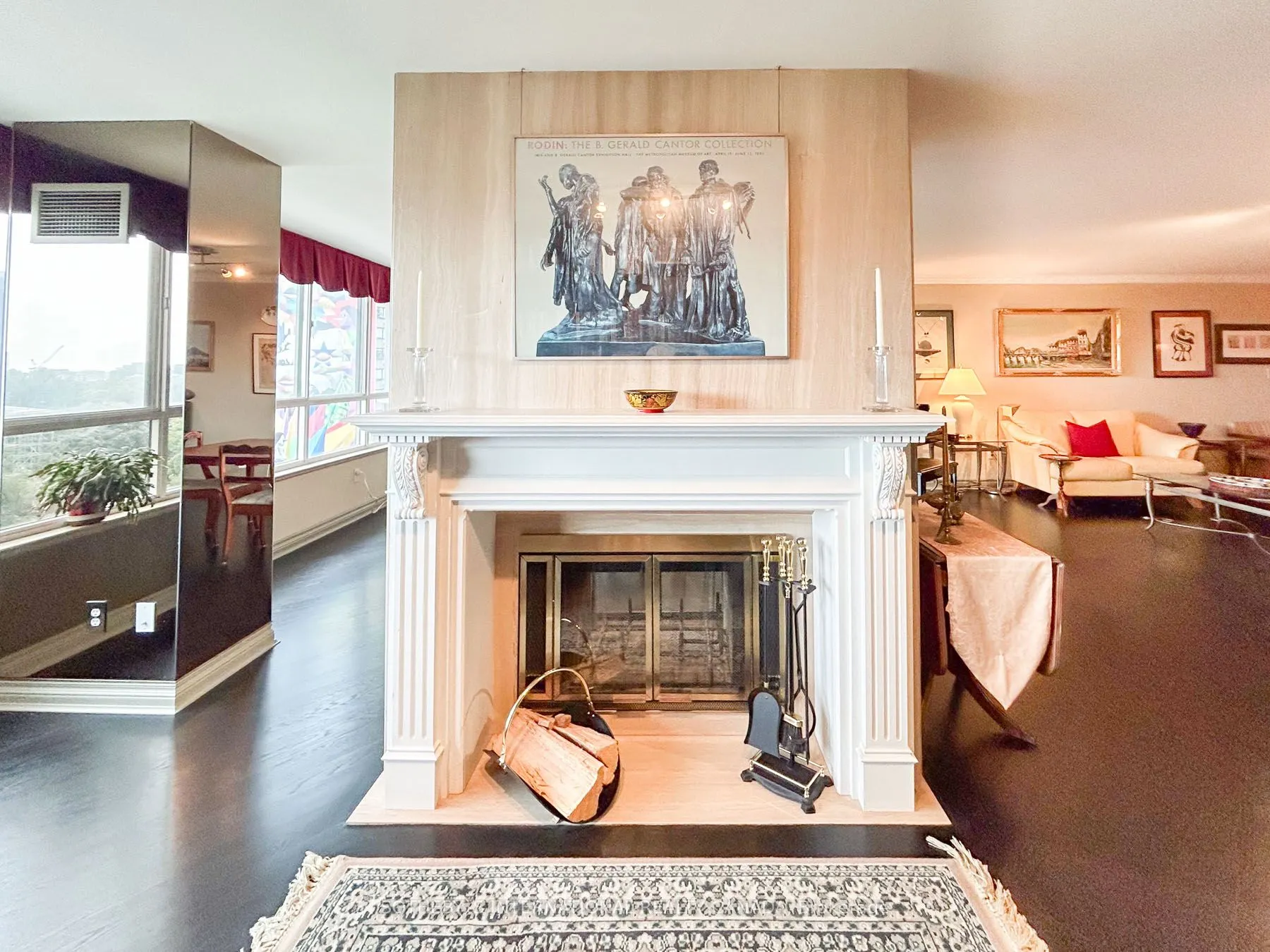 130 Carlton Street, #906