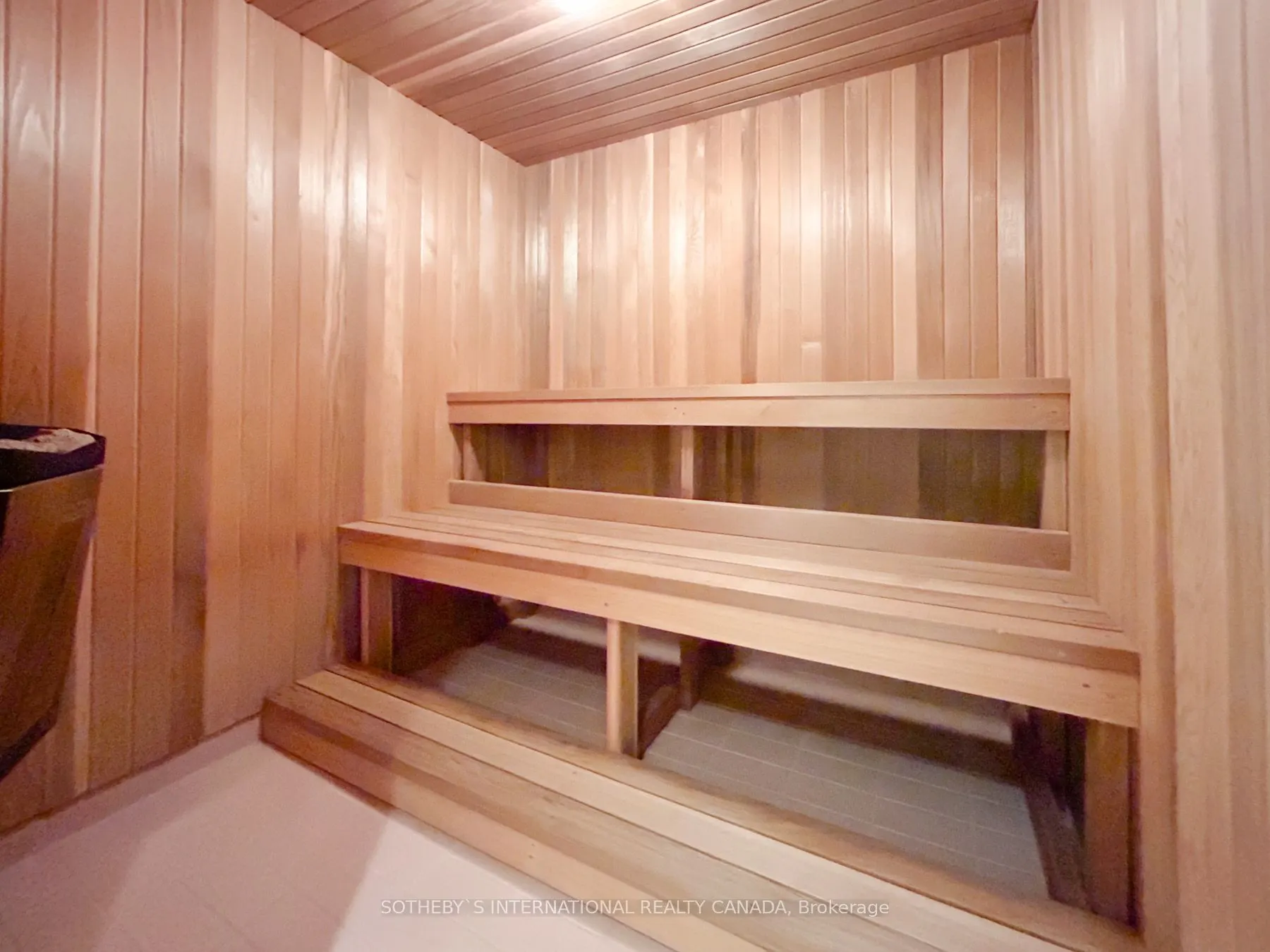130 Carlton Street, #906