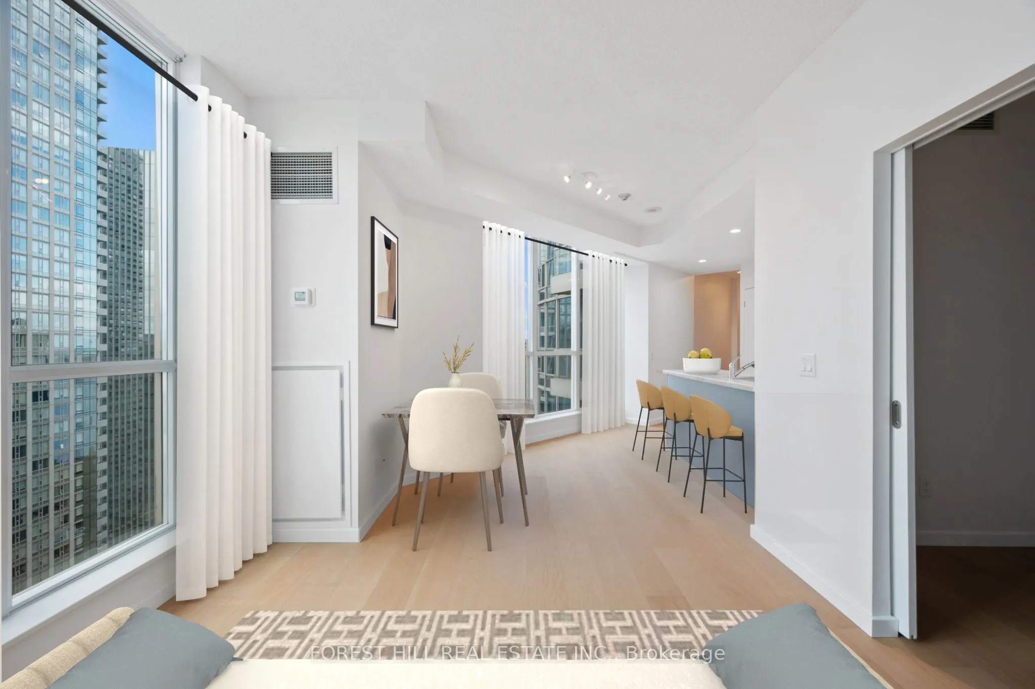 208 Queens Quay Boulevard W, #3512