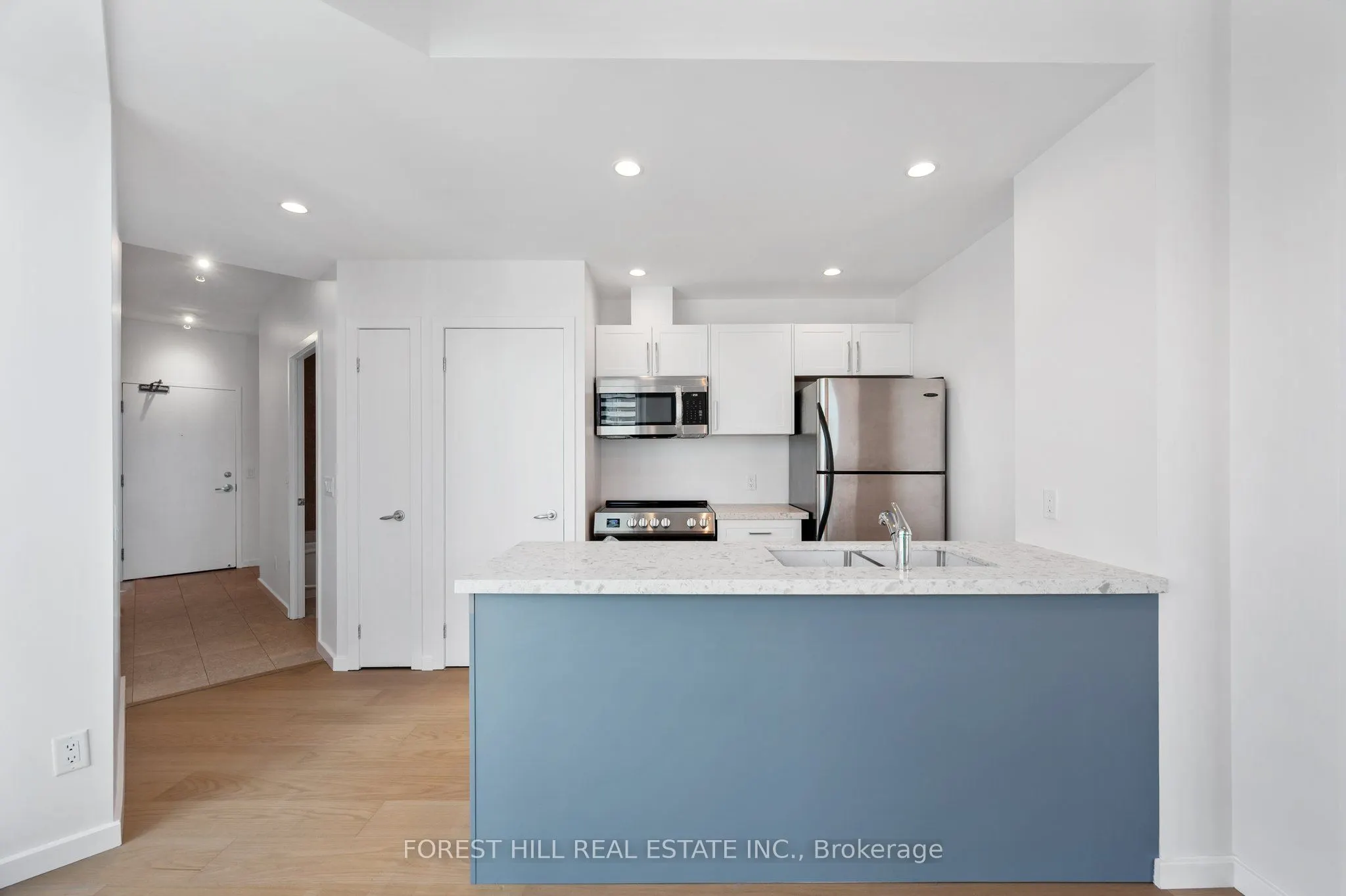 208 Queens Quay Boulevard W, #3512