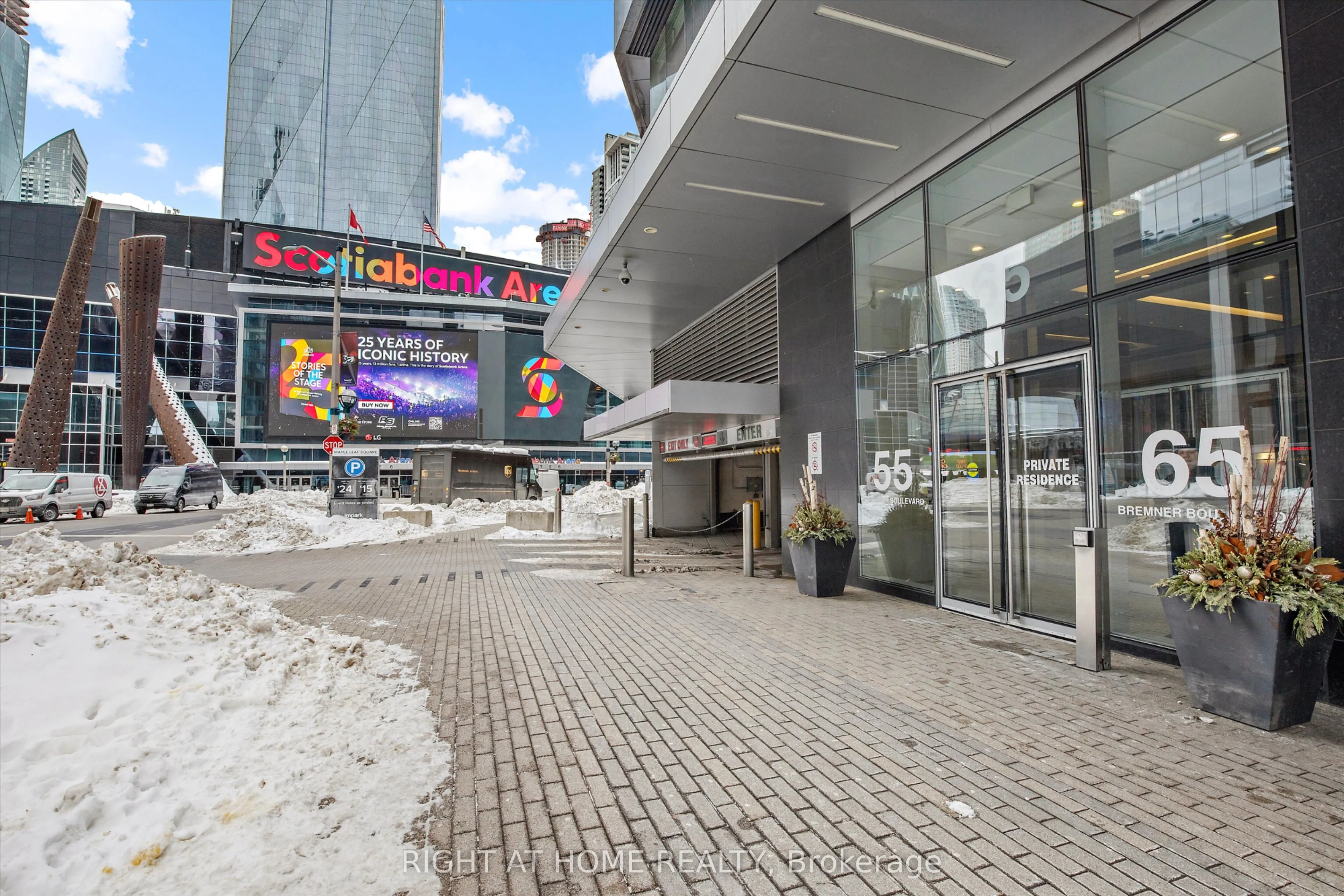 65 Bremner Boulevard, #2403
