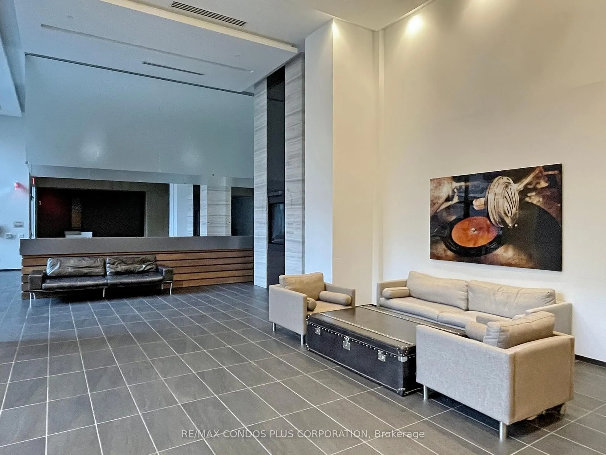 1030 King Street W, #706