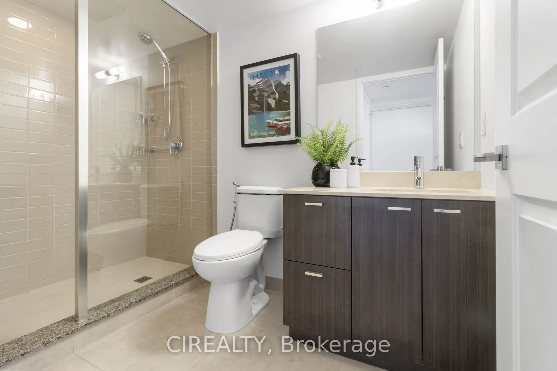 88 Sheppard Avenue E, #810