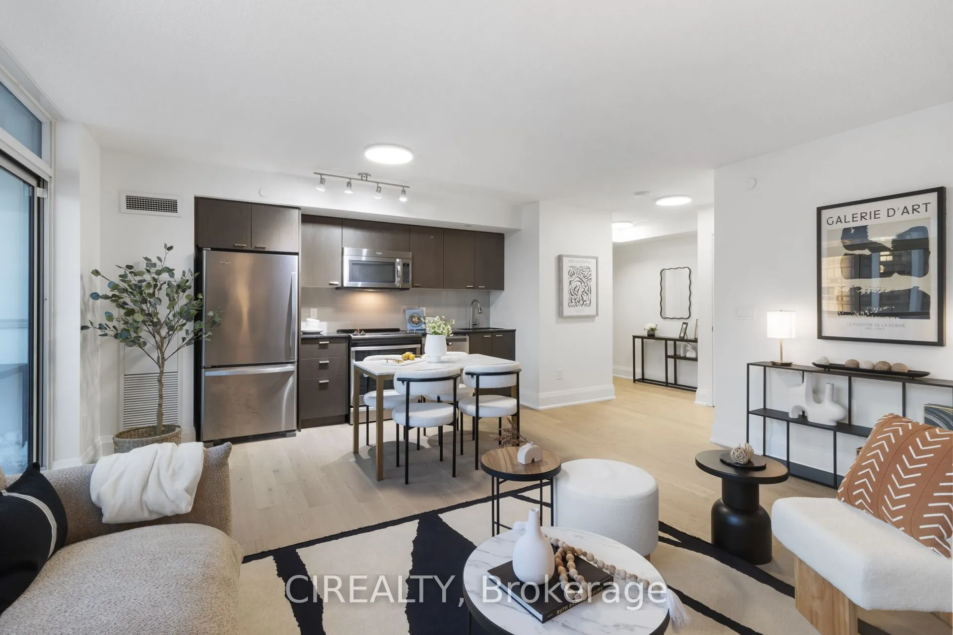 88 Sheppard Avenue E, #810