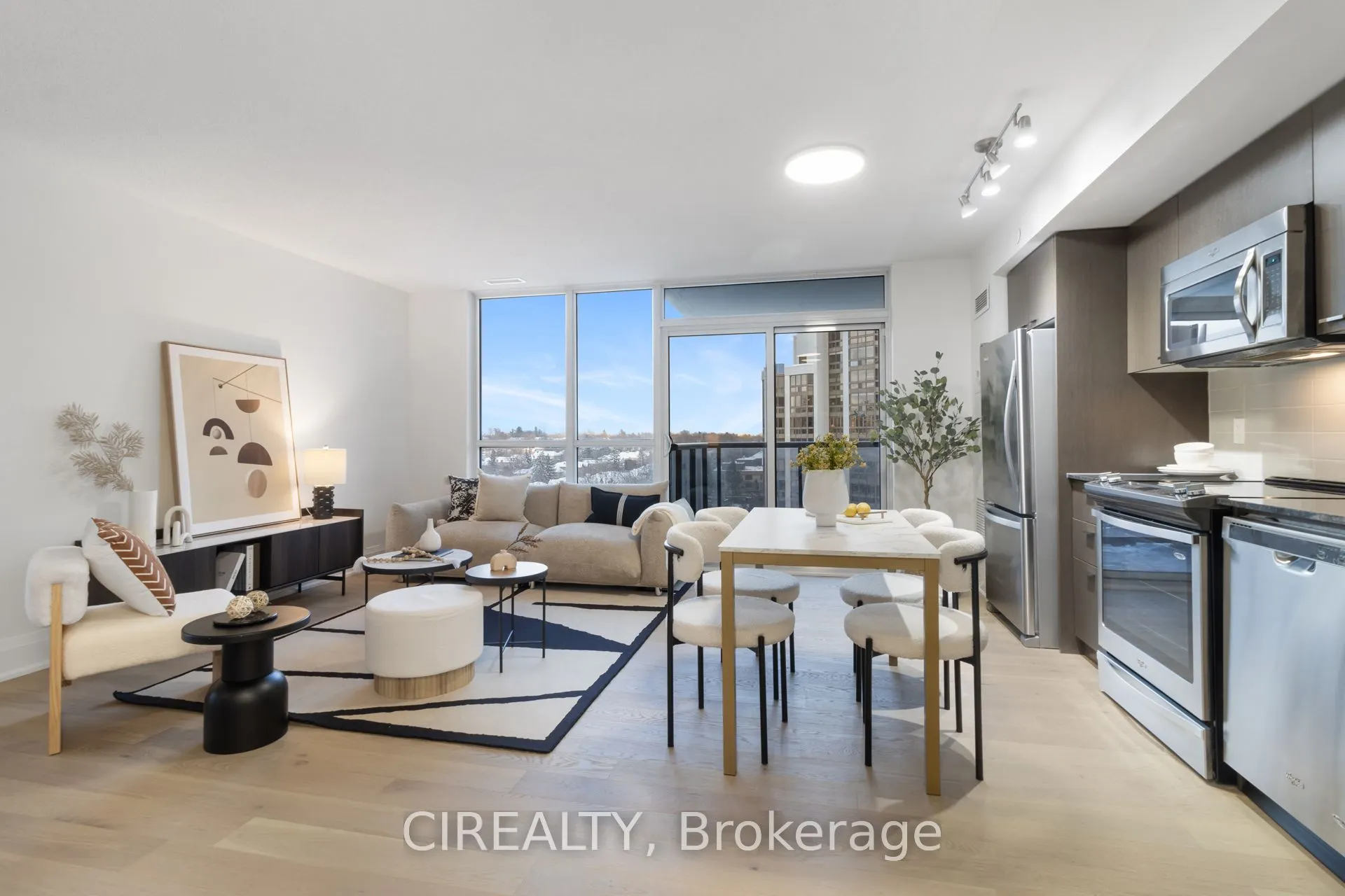 88 Sheppard Avenue E, #810
