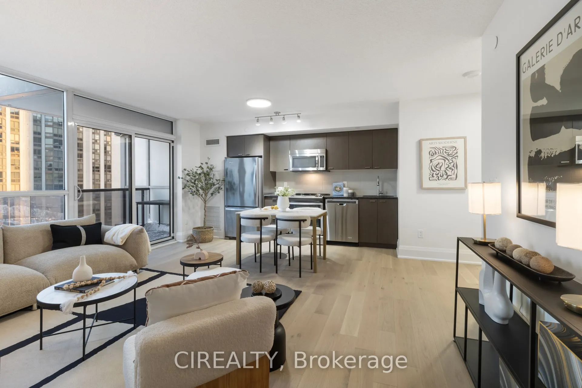 88 Sheppard Avenue E, #810