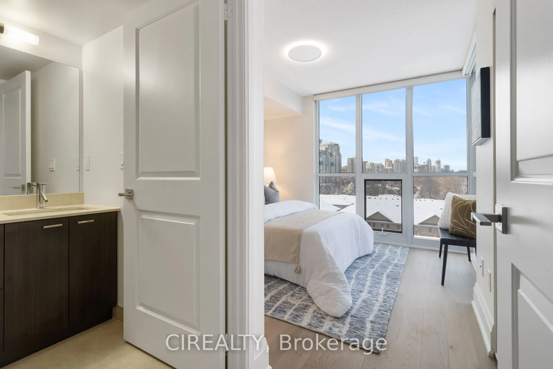 88 Sheppard Avenue E, #810