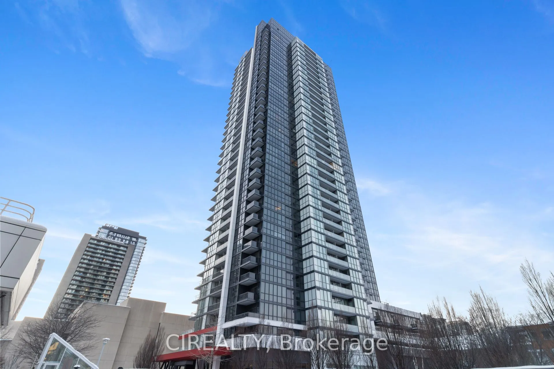 88 Sheppard Avenue E, #810