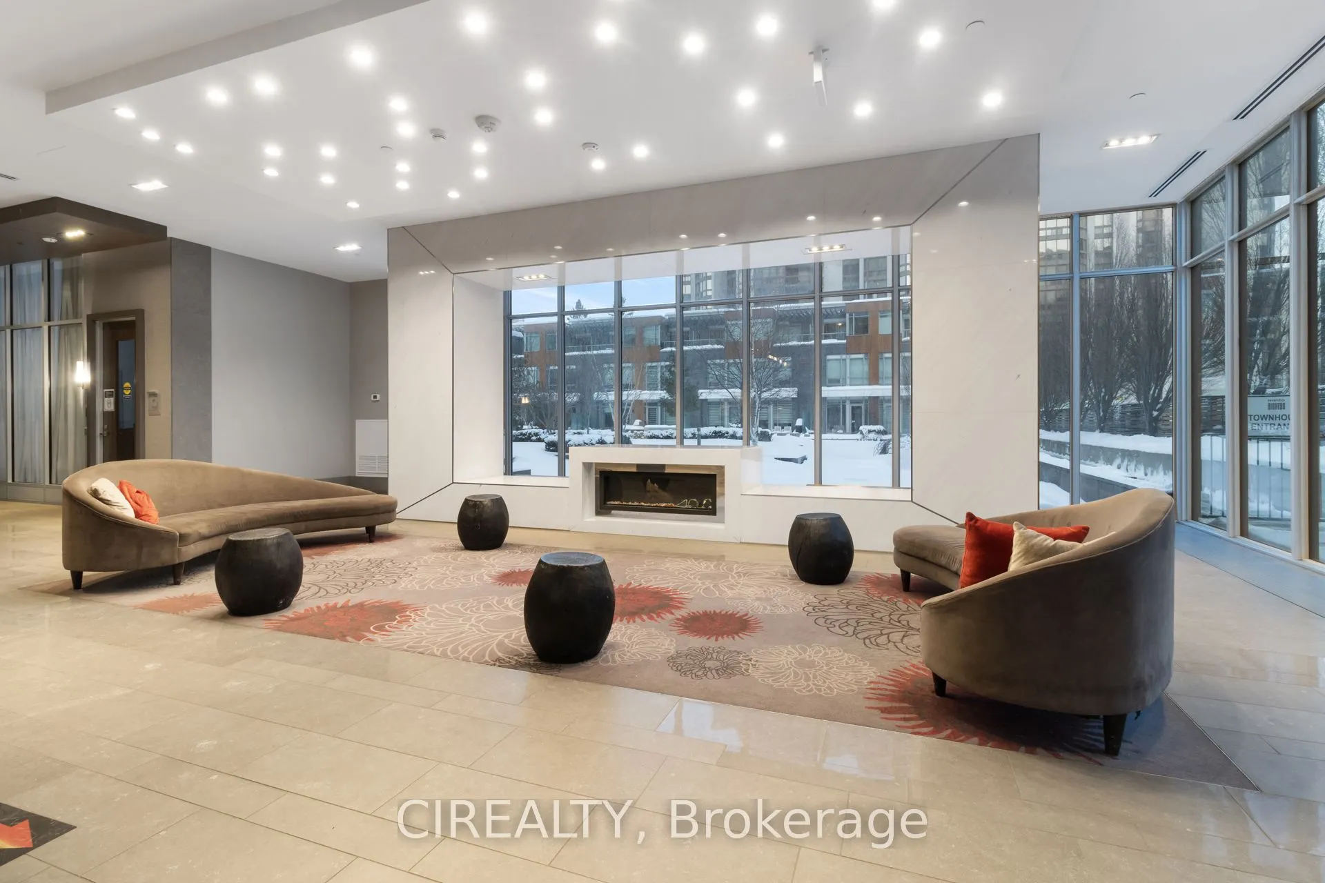 88 Sheppard Avenue E, #810