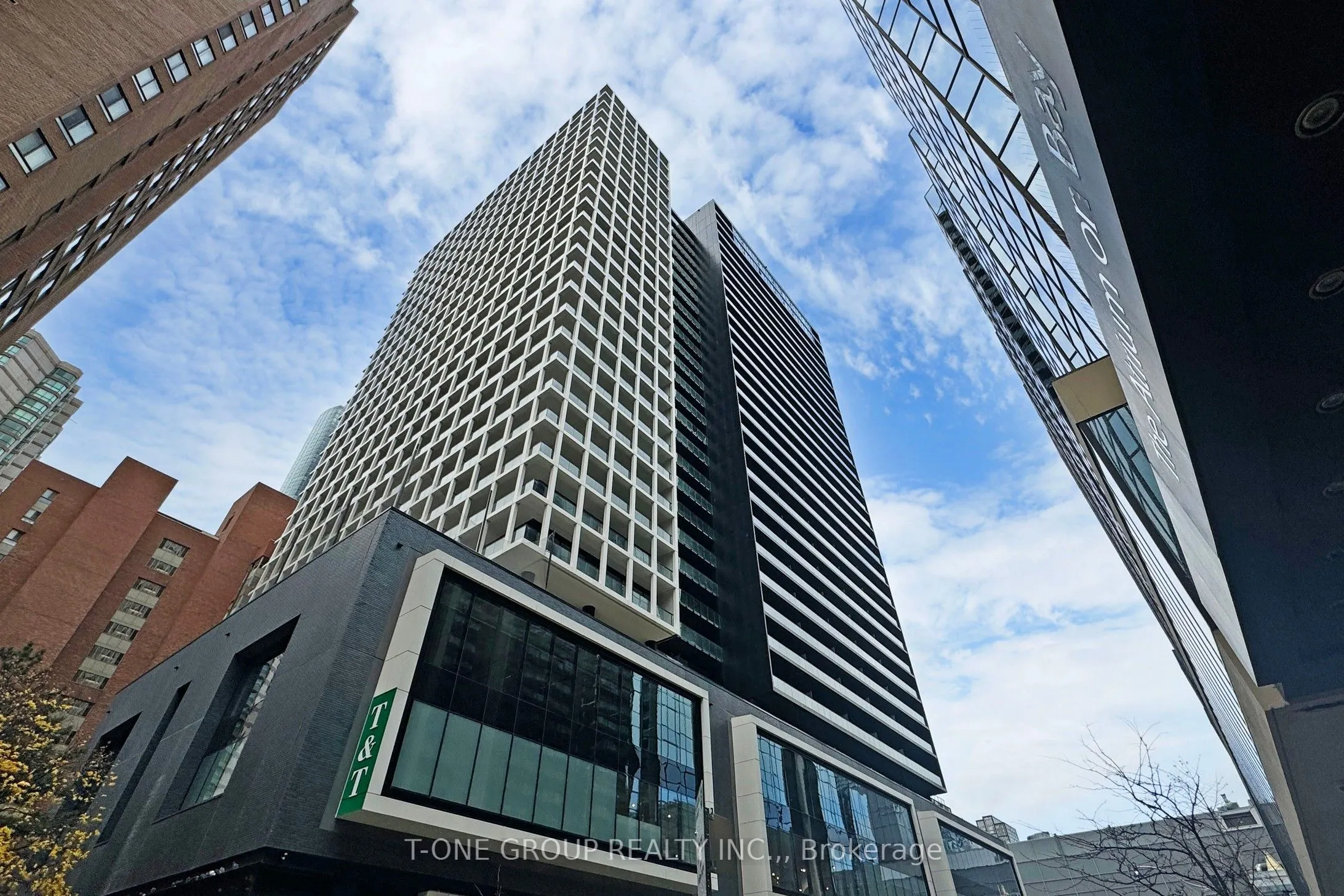 20 Edward Street, #1712