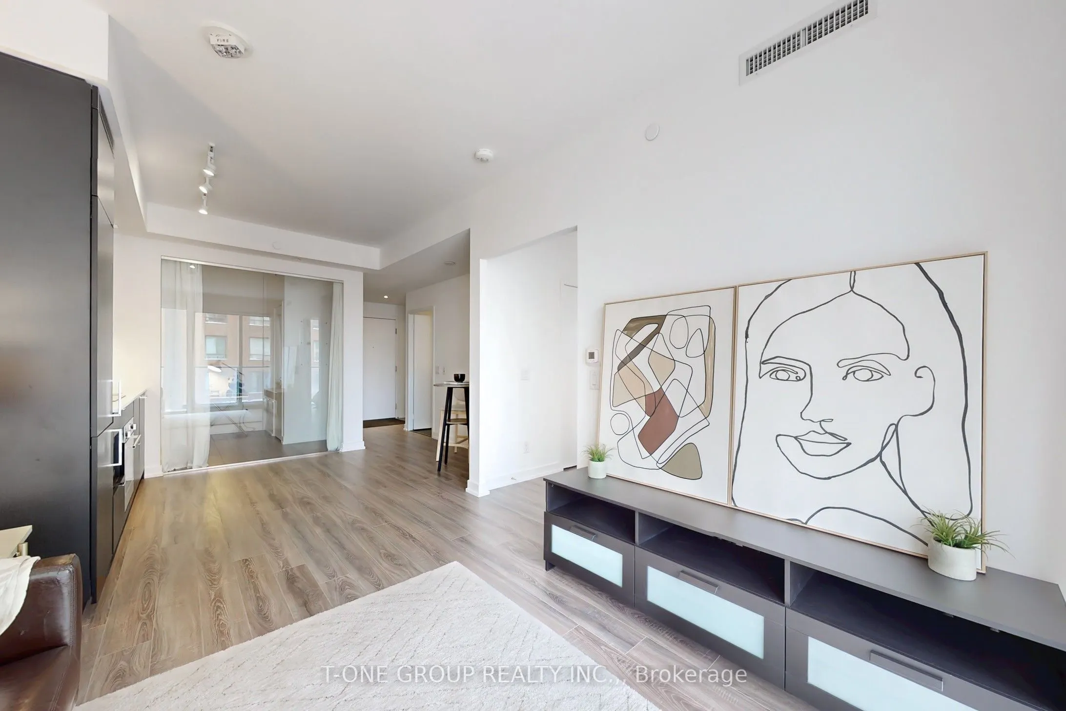 20 Edward Street, #1712