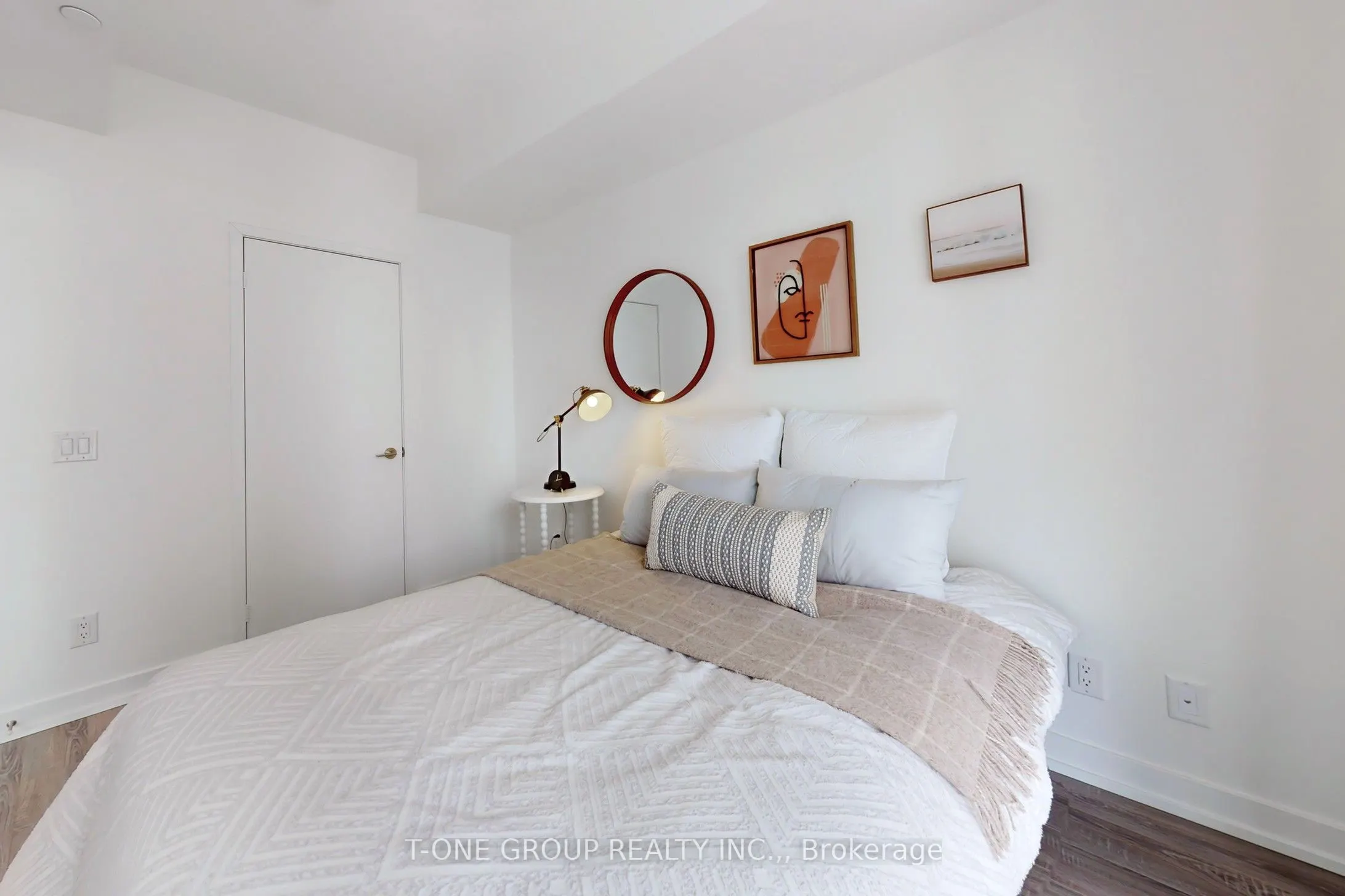 20 Edward Street, #1712