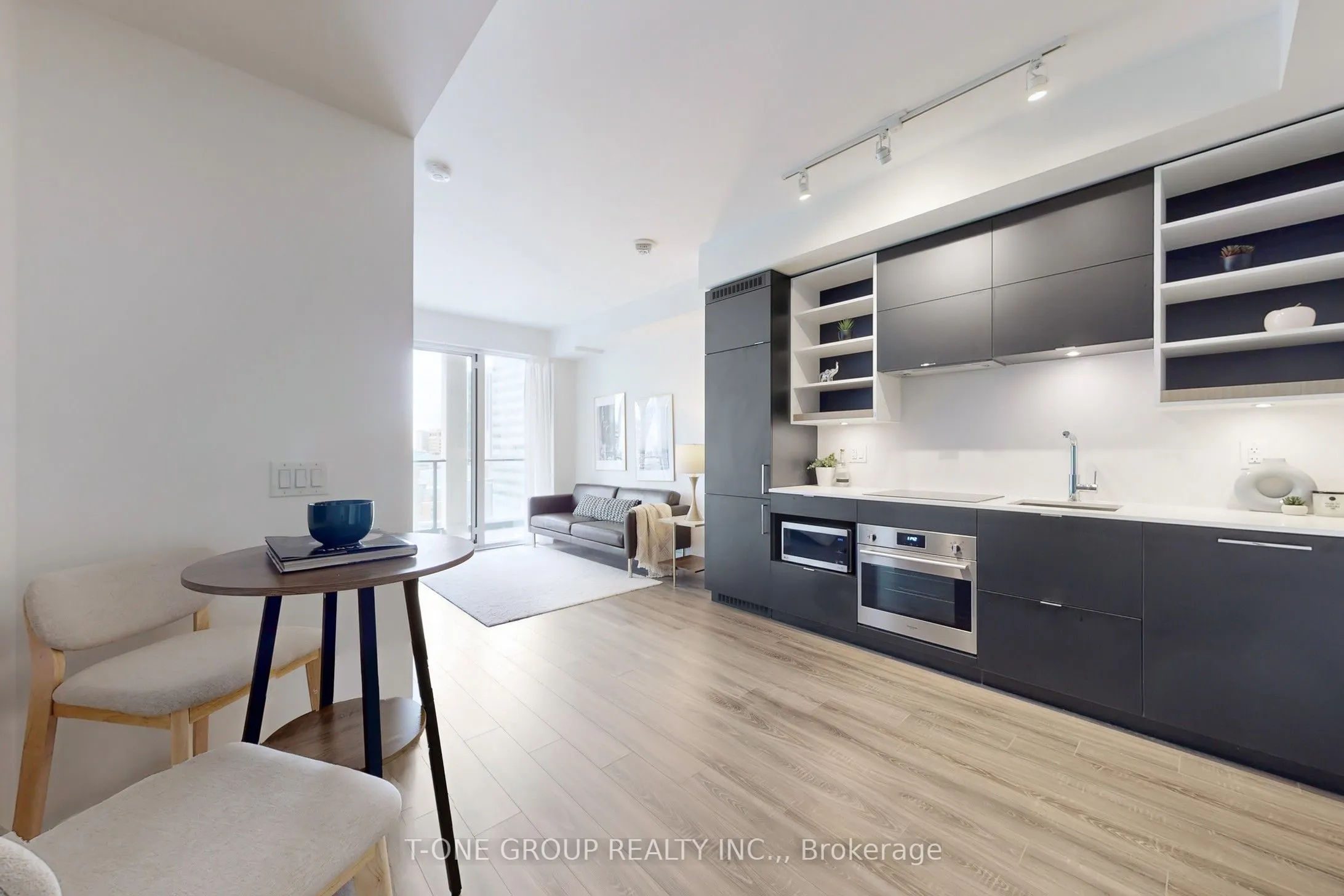 20 Edward Street, #1712
