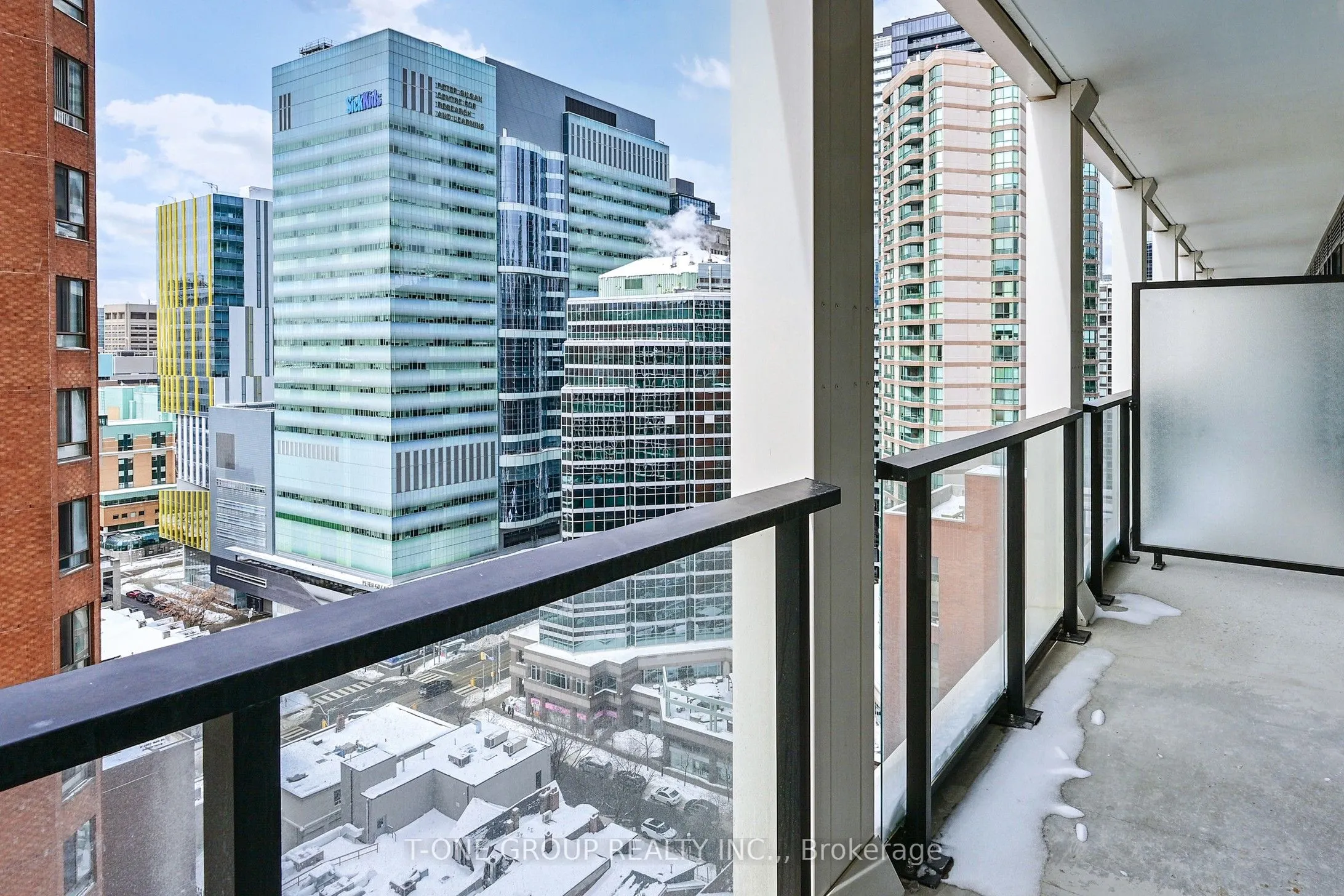 20 Edward Street, #1712