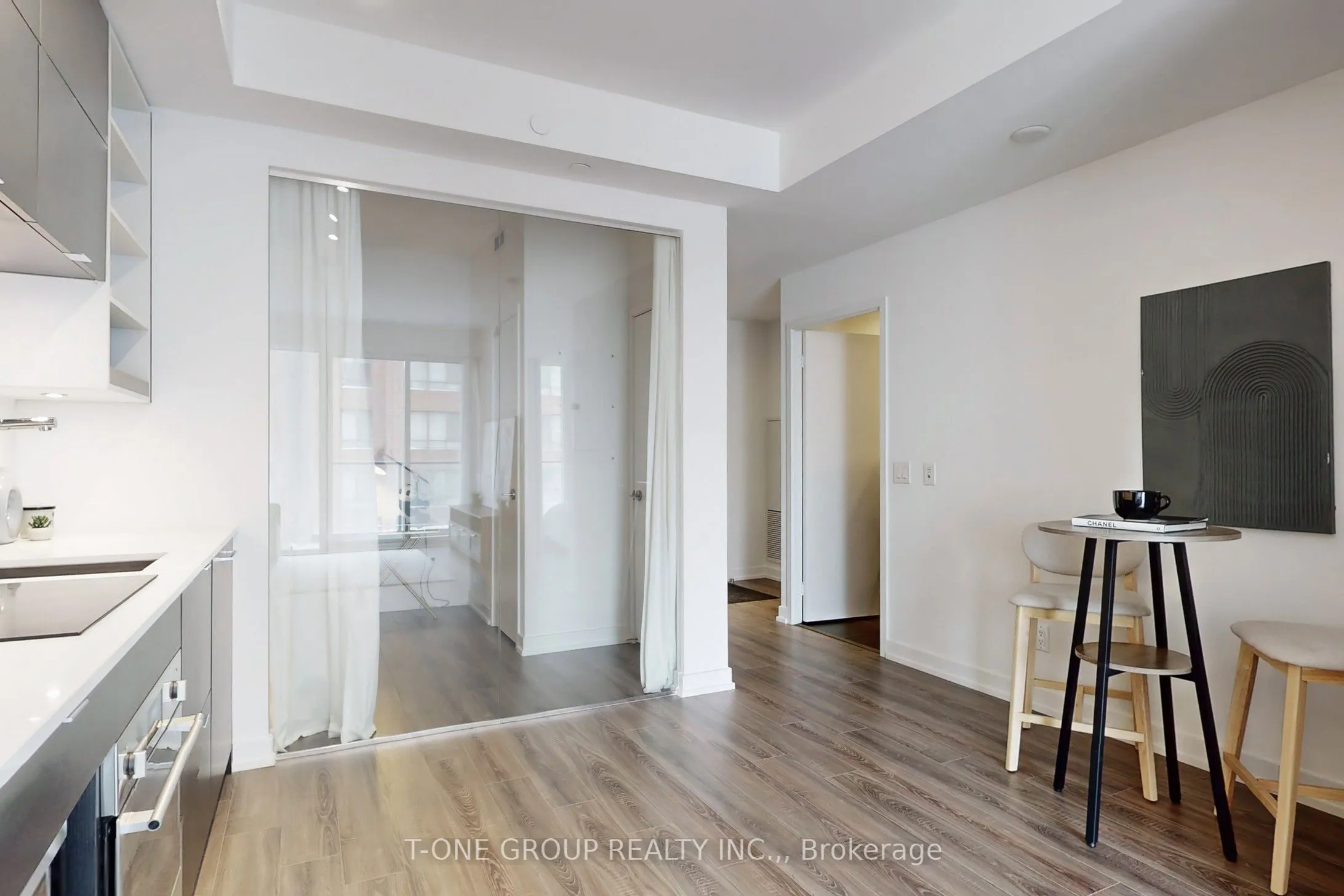 20 Edward Street, #1712