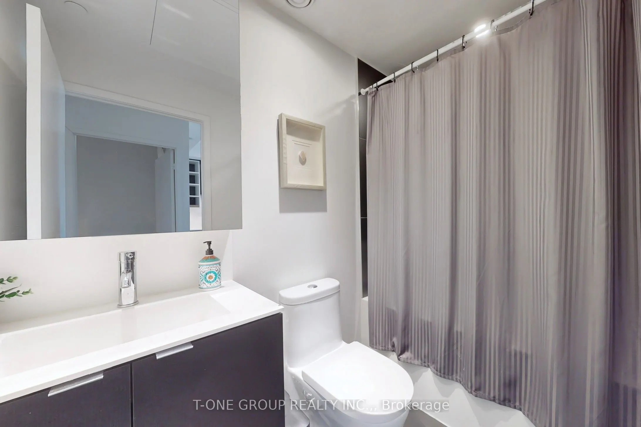 20 Edward Street, #1712