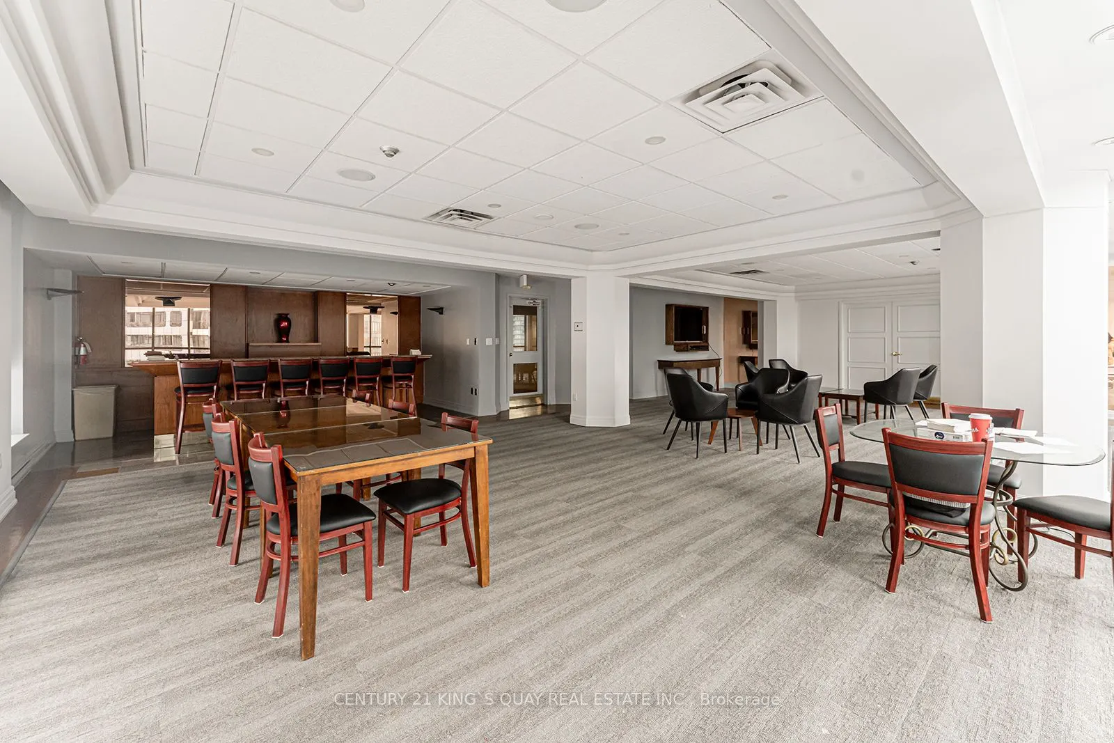 24 Wellesley Street W, #1407