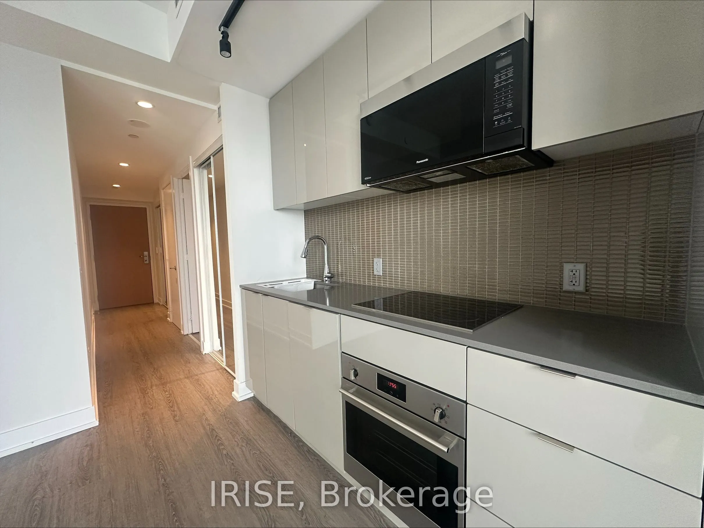 7 Grenville Street, #5502