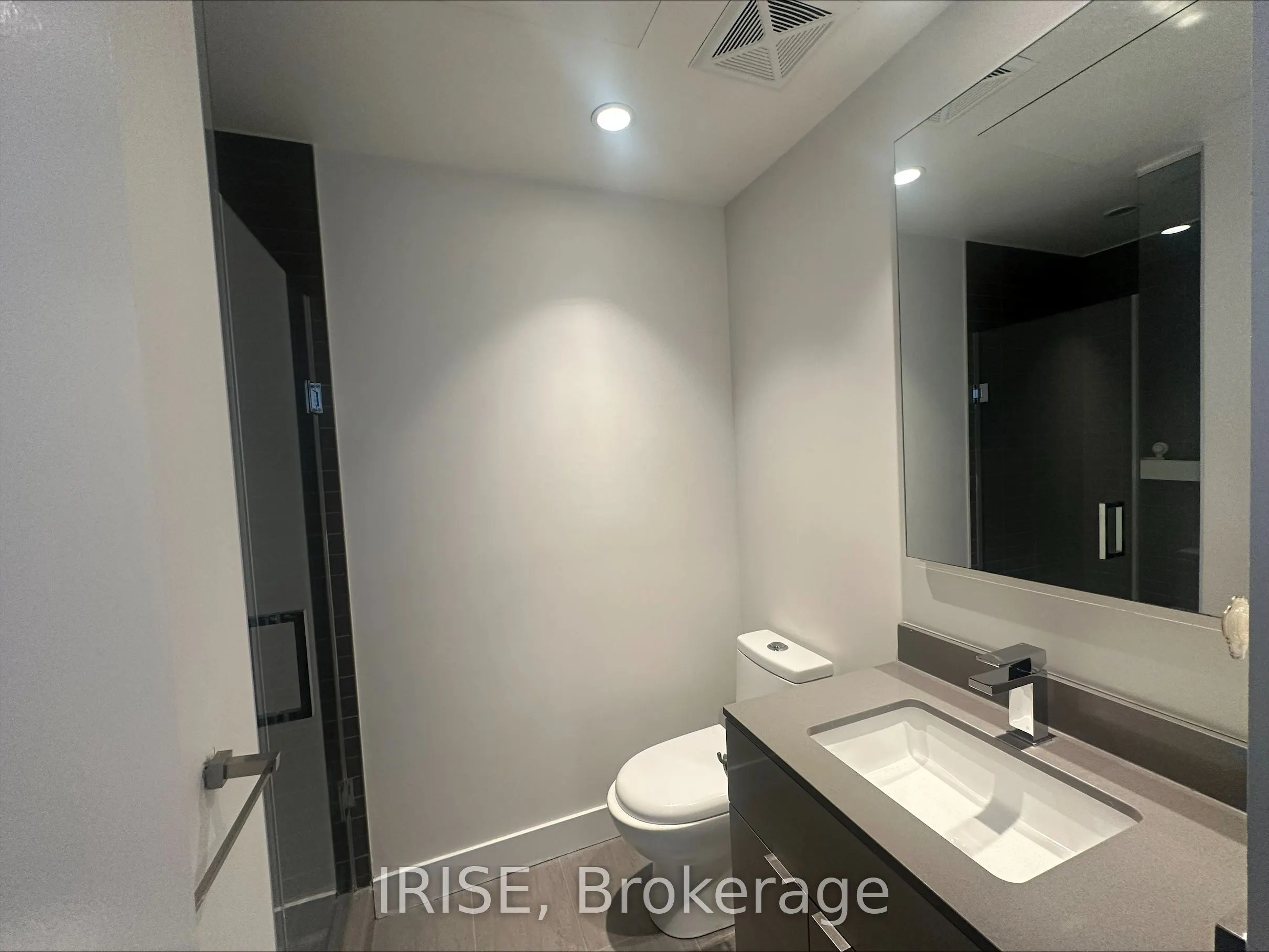 7 Grenville Street, #5502