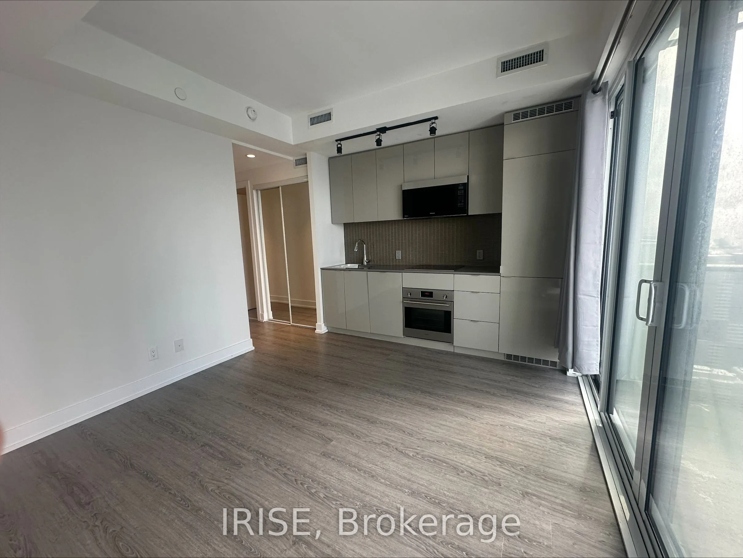 7 Grenville Street, #5502
