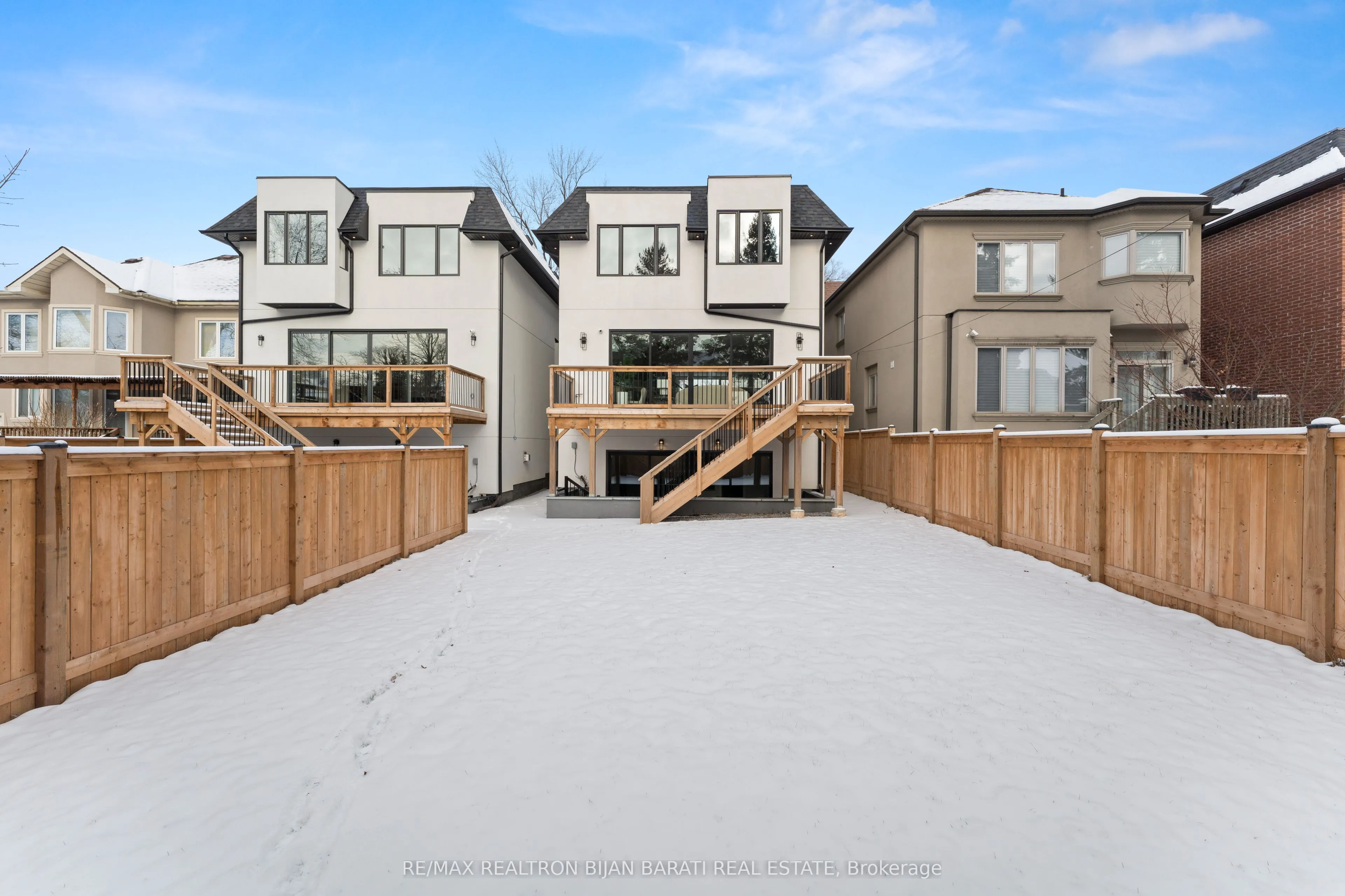 153 B Parkview Avenue