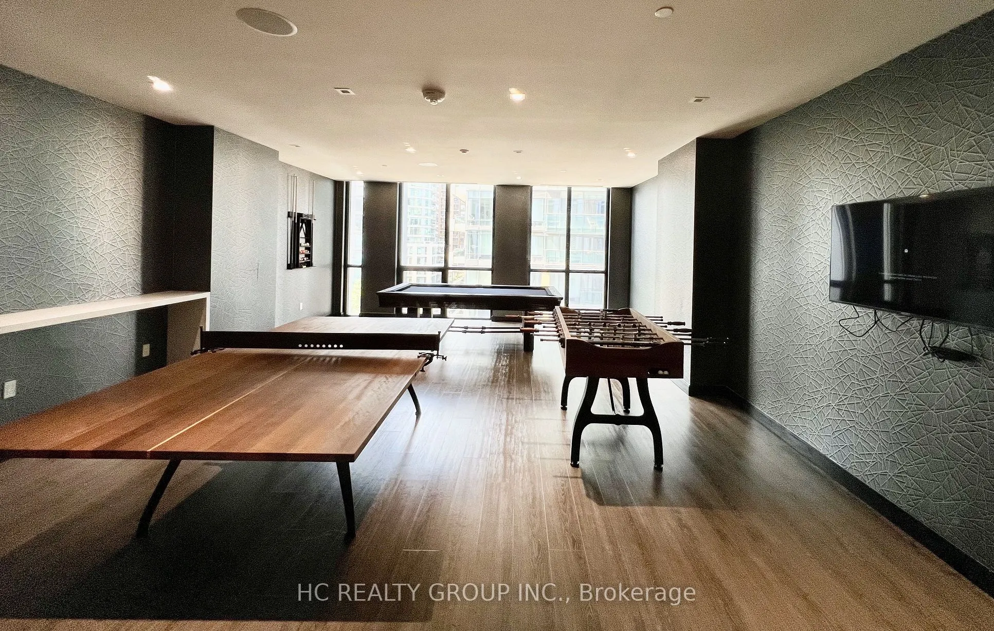 1 Yorkville Avenue #4512