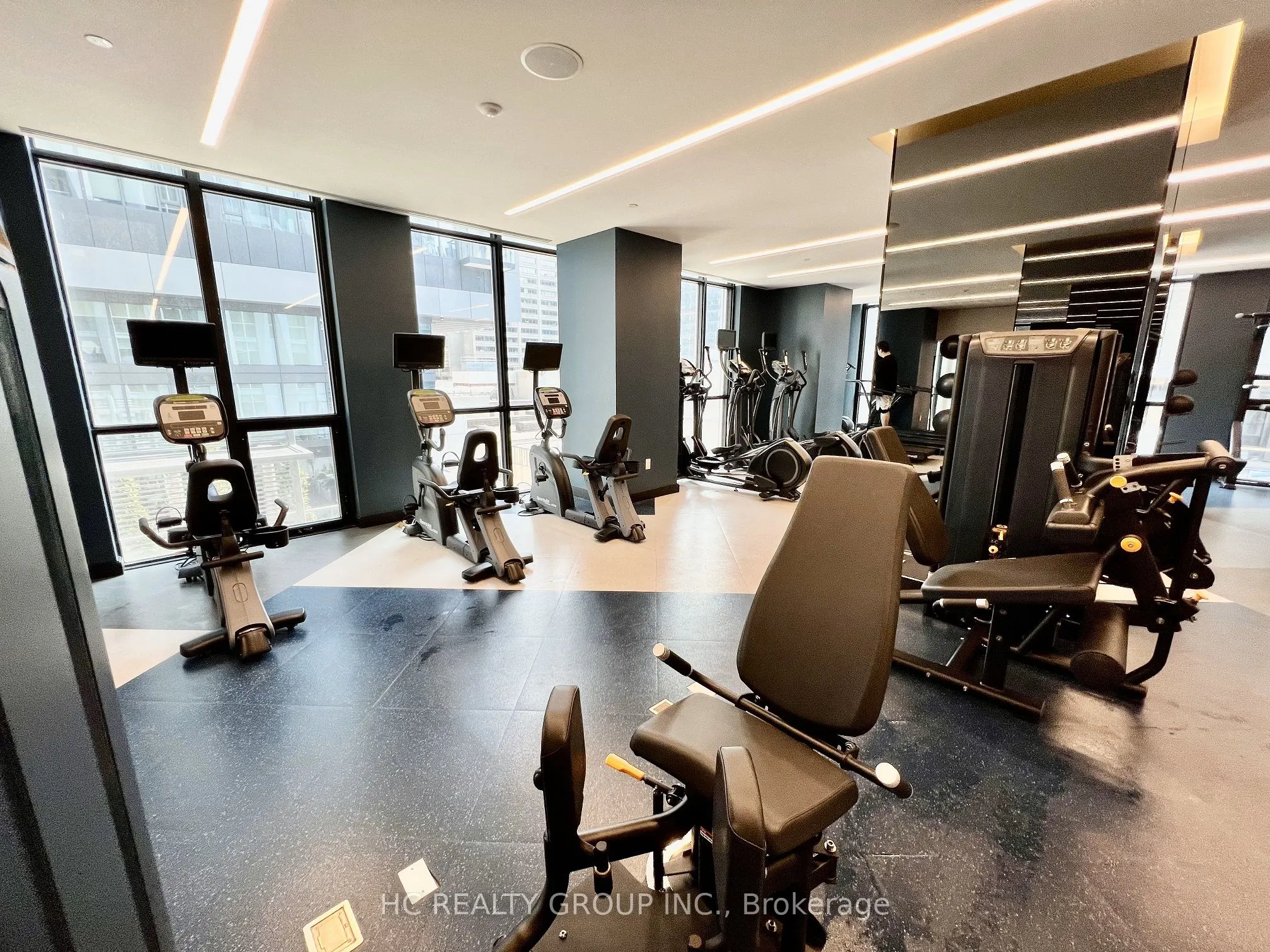 1 Yorkville Avenue #4512