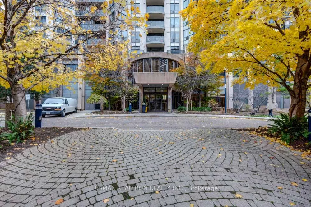10 Northtown Way, #410
