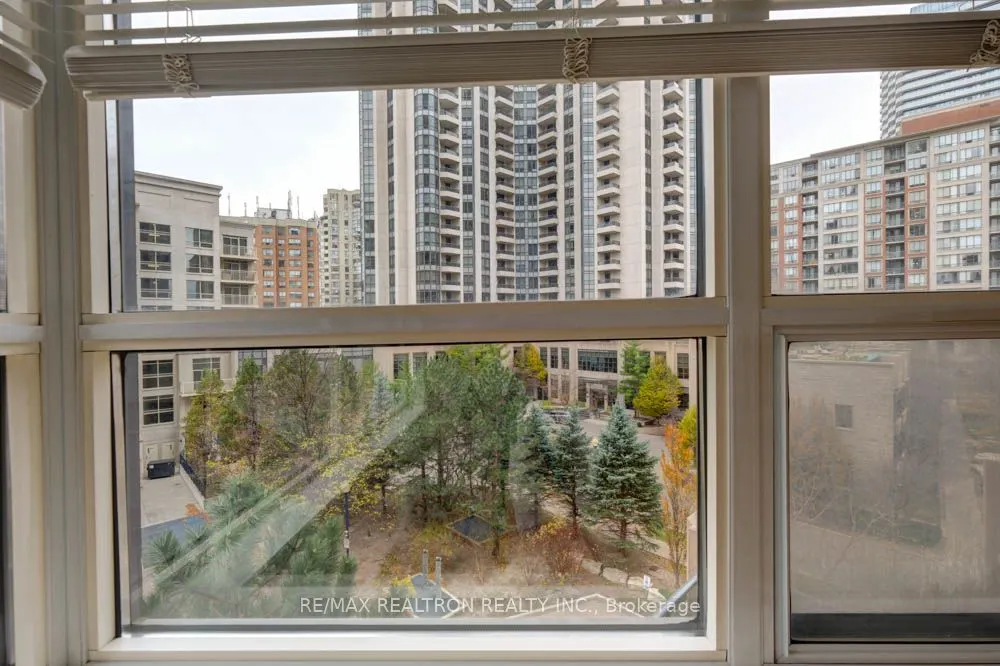 10 Northtown Way, #410